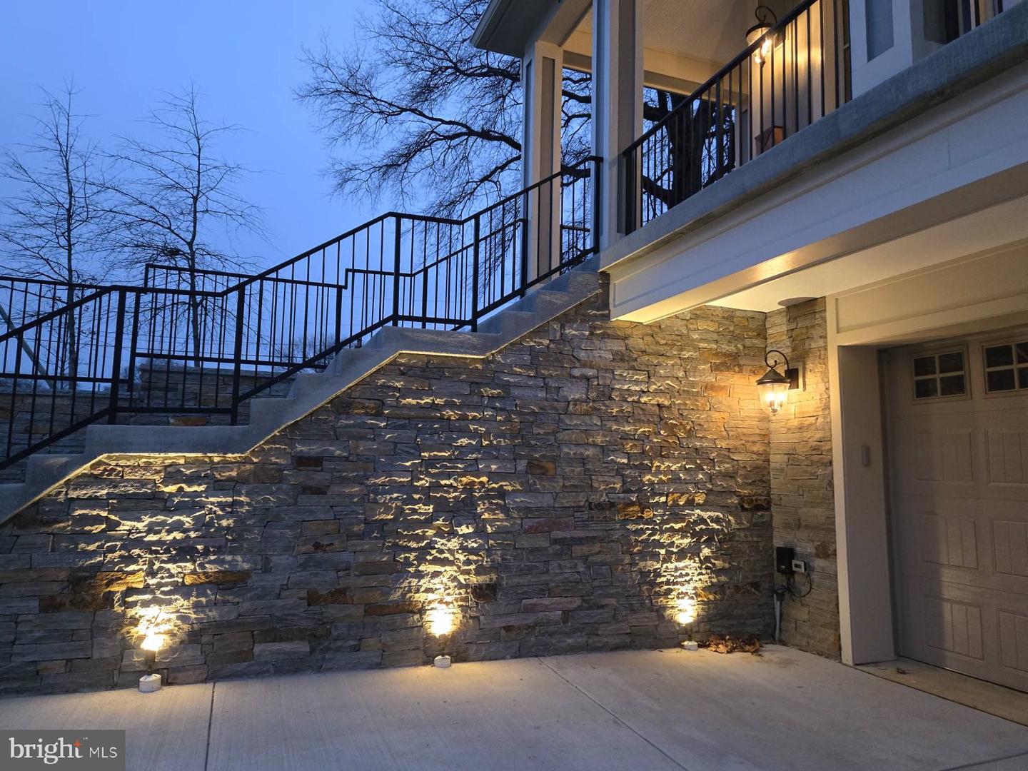 7017 RIDGE DR, ALEXANDRIA, Virginia 22306, 5 Bedrooms Bedrooms, ,5 BathroomsBathrooms,Residential,For sale,7017 RIDGE DR,VAFX2237700 MLS # VAFX2237700