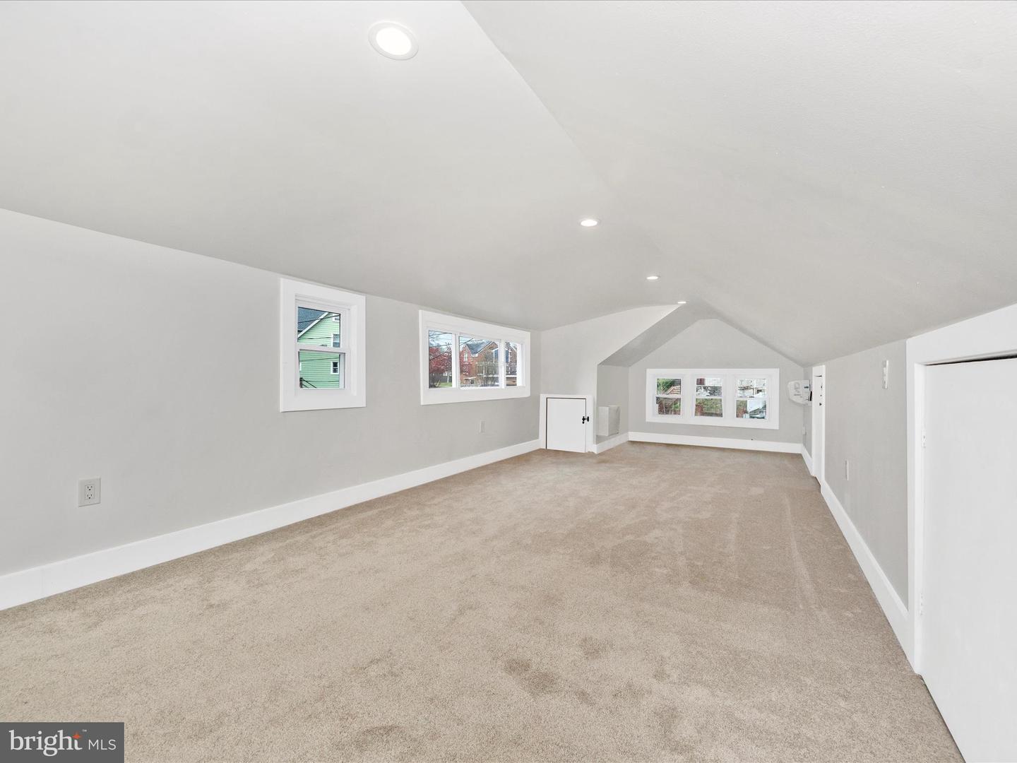 3016 THAYER ST NE, WASHINGTON, District Of Columbia 20018, 4 Bedrooms Bedrooms, ,4 BathroomsBathrooms,Residential,For sale,3016 THAYER ST NE,DCDC2198202 MLS # DCDC2198202
