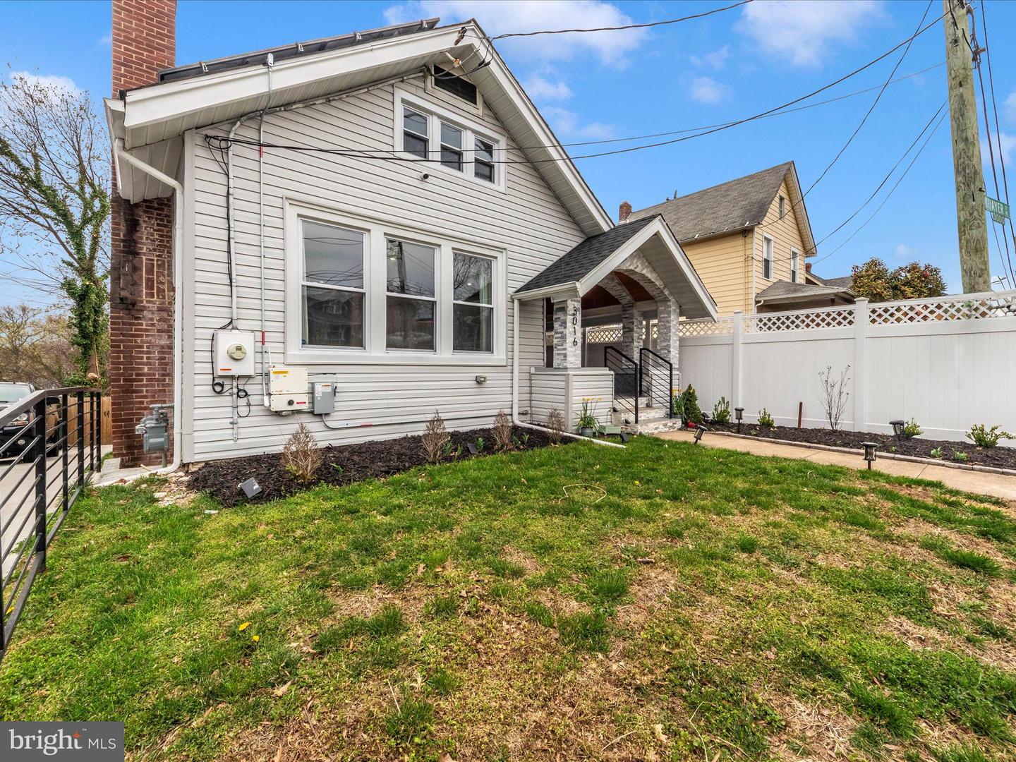 3016 THAYER ST NE, WASHINGTON, District Of Columbia 20018, 4 Bedrooms Bedrooms, ,4 BathroomsBathrooms,Residential,For sale,3016 THAYER ST NE,DCDC2198202 MLS # DCDC2198202