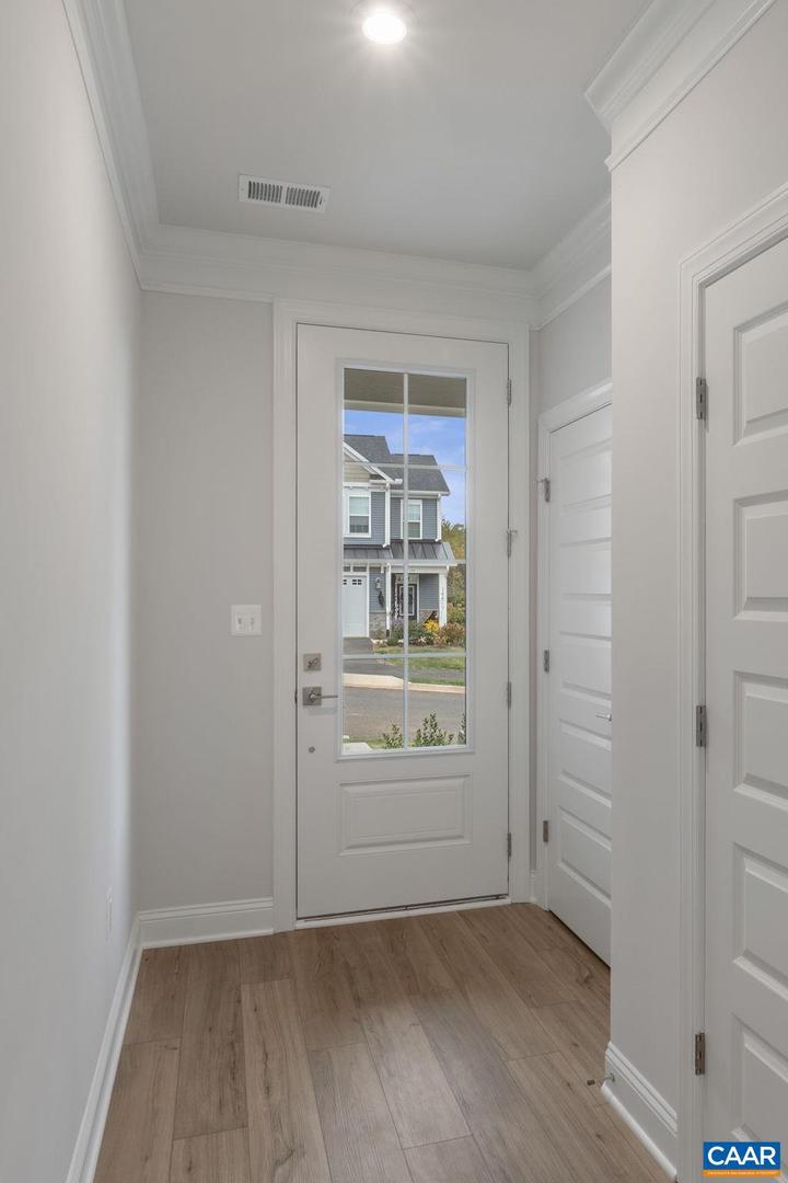 81 SPRINGDALE RD, WAYNESBORO, Virginia 22980, 3 Bedrooms Bedrooms, ,2 BathroomsBathrooms,Residential,For sale,81 SPRINGDALE RD,663897 MLS # 663897