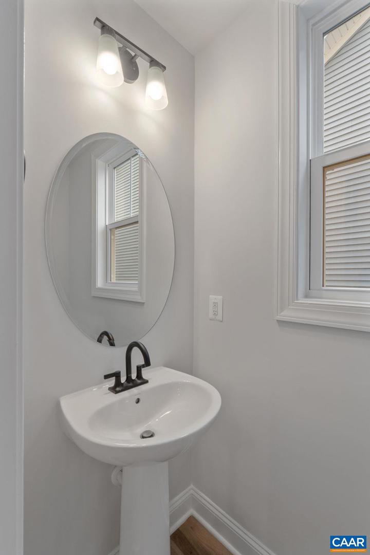 81 SPRINGDALE RD, WAYNESBORO, Virginia 22980, 3 Bedrooms Bedrooms, ,2 BathroomsBathrooms,Residential,For sale,81 SPRINGDALE RD,663897 MLS # 663897