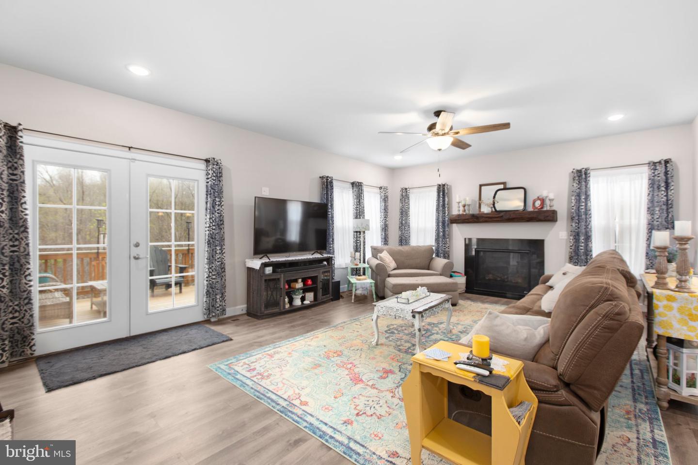 128 LIVINGWOOD CT, FREDERICKSBURG, Virginia 22405, 4 Bedrooms Bedrooms, ,2 BathroomsBathrooms,Residential,For sale,128 LIVINGWOOD CT,VAST2038380 MLS # VAST2038380