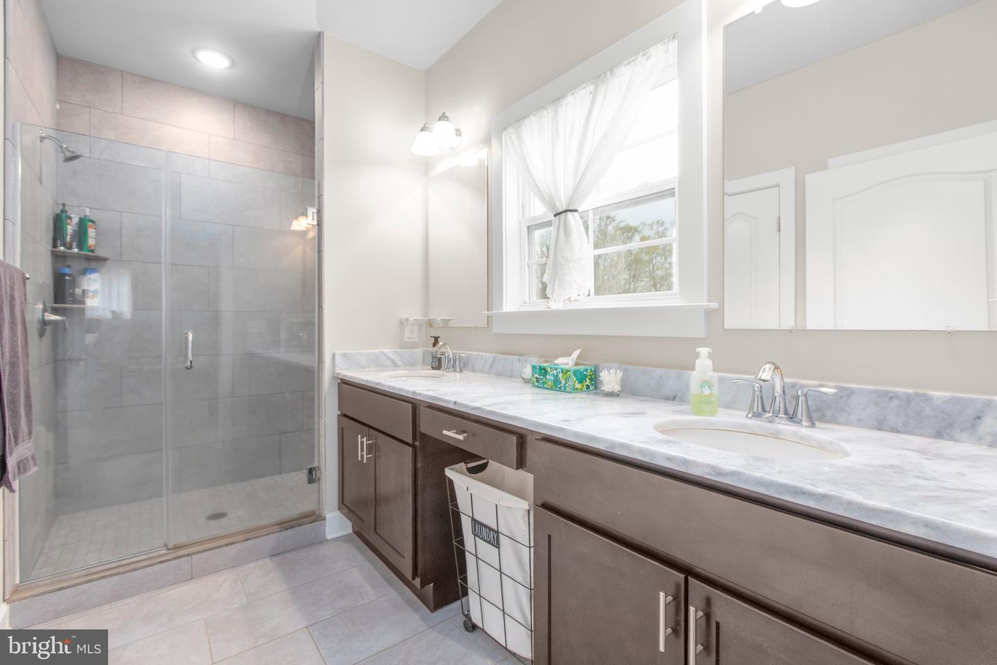 128 LIVINGWOOD CT, FREDERICKSBURG, Virginia 22405, 4 Bedrooms Bedrooms, ,2 BathroomsBathrooms,Residential,For sale,128 LIVINGWOOD CT,VAST2038380 MLS # VAST2038380