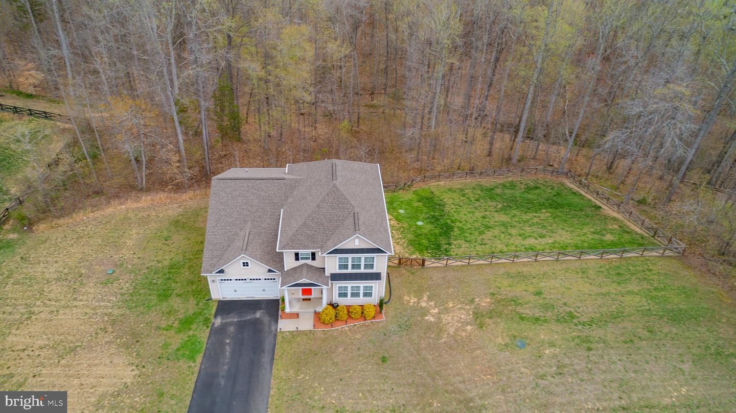 128 LIVINGWOOD CT, FREDERICKSBURG, Virginia 22405, 4 Bedrooms Bedrooms, ,2 BathroomsBathrooms,Residential,For sale,128 LIVINGWOOD CT,VAST2038380 MLS # VAST2038380