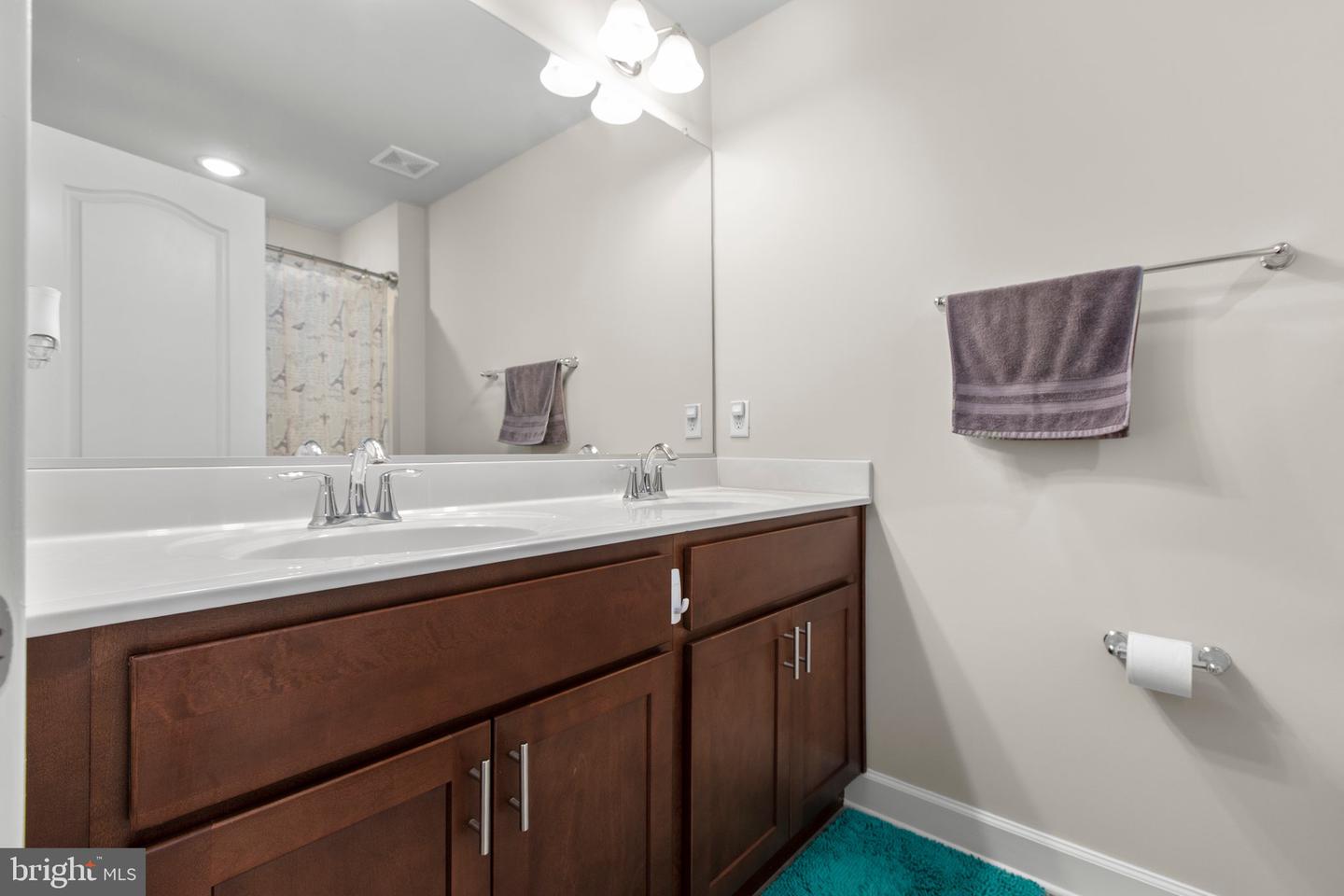128 LIVINGWOOD CT, FREDERICKSBURG, Virginia 22405, 4 Bedrooms Bedrooms, ,2 BathroomsBathrooms,Residential,For sale,128 LIVINGWOOD CT,VAST2038380 MLS # VAST2038380