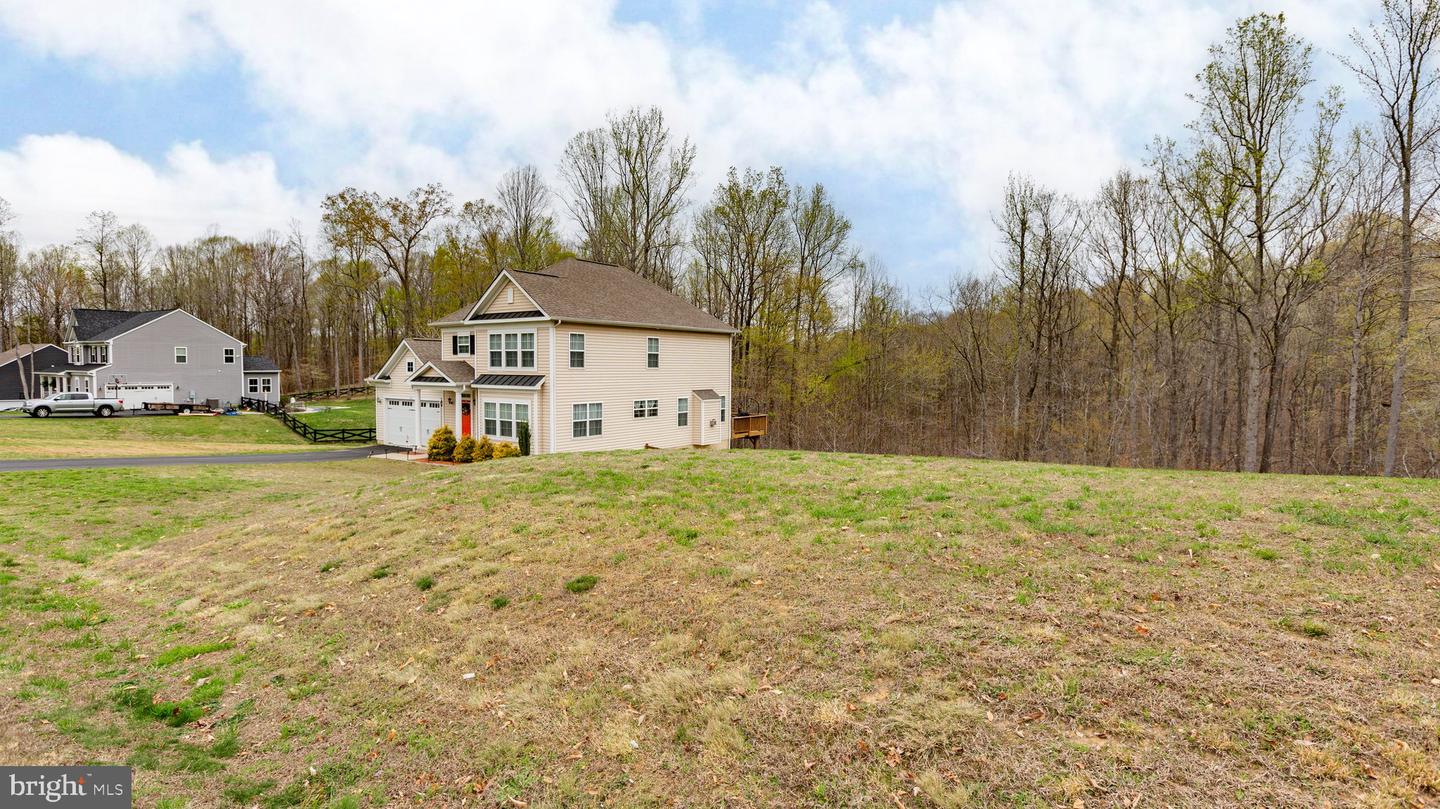128 LIVINGWOOD CT, FREDERICKSBURG, Virginia 22405, 4 Bedrooms Bedrooms, ,2 BathroomsBathrooms,Residential,For sale,128 LIVINGWOOD CT,VAST2038380 MLS # VAST2038380