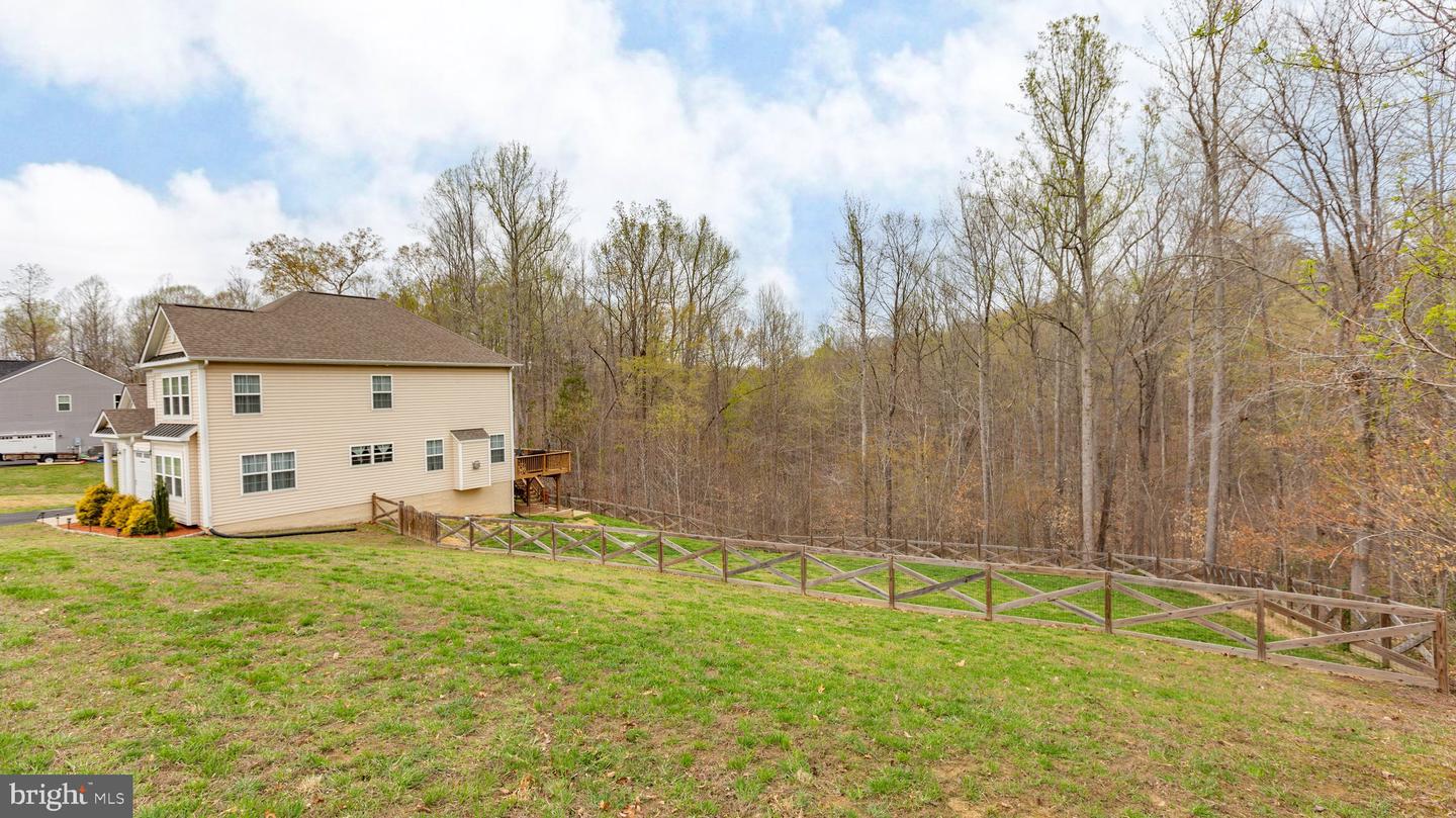 128 LIVINGWOOD CT, FREDERICKSBURG, Virginia 22405, 4 Bedrooms Bedrooms, ,2 BathroomsBathrooms,Residential,For sale,128 LIVINGWOOD CT,VAST2038380 MLS # VAST2038380