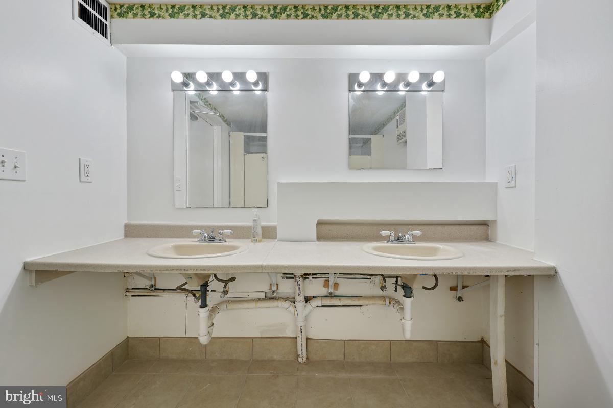4510 BROOKS ST NE, WASHINGTON, District Of Columbia 20019, ,2 BathroomsBathrooms,Residential,For sale,4510 BROOKS ST NE,DCDC2129642 MLS # DCDC2129642