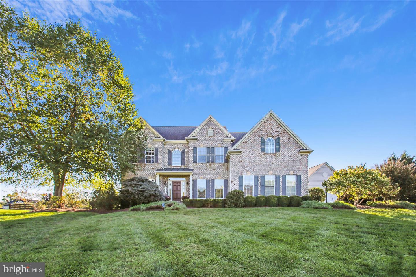 20353 TANAGER PL, LEESBURG, Virginia 20175, 6 Bedrooms Bedrooms, ,4 BathroomsBathrooms,Residential,For sale,20353 TANAGER PL,VALO2079964 MLS # VALO2079964