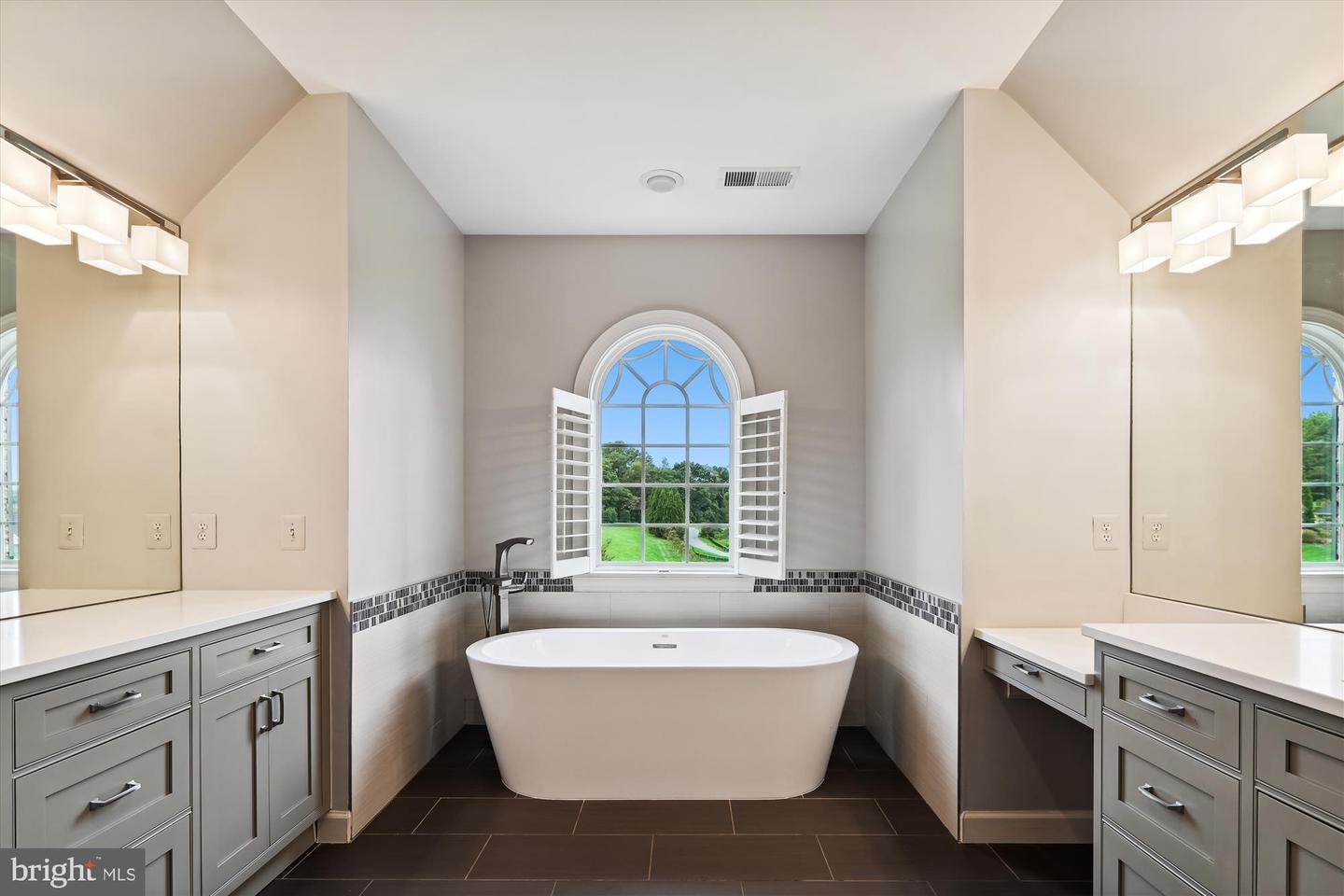 20353 TANAGER PL, LEESBURG, Virginia 20175, 6 Bedrooms Bedrooms, ,4 BathroomsBathrooms,Residential,For sale,20353 TANAGER PL,VALO2079964 MLS # VALO2079964