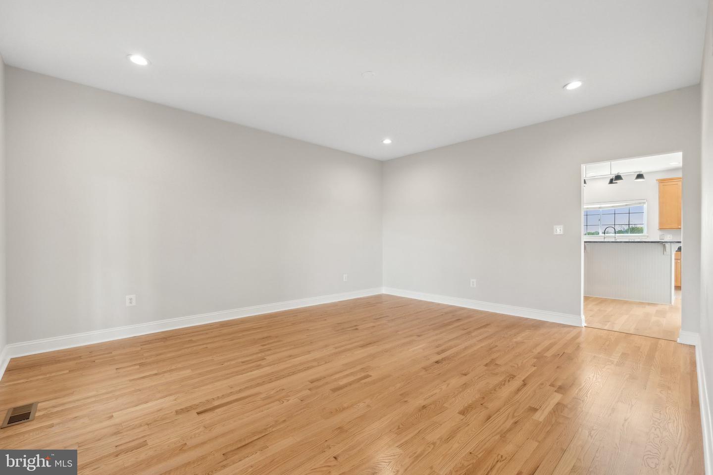 37081 GALLOP LN, PURCELLVILLE, Virginia 20132, 4 Bedrooms Bedrooms, ,3 BathroomsBathrooms,Residential,For sale,37081 GALLOP LN,VALO2084222 MLS # VALO2084222
