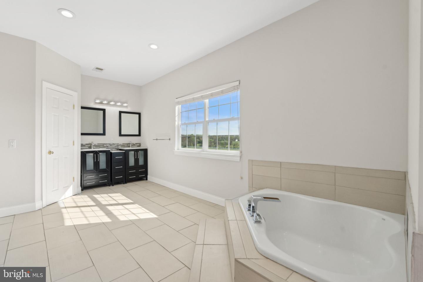 37081 GALLOP LN, PURCELLVILLE, Virginia 20132, 4 Bedrooms Bedrooms, ,3 BathroomsBathrooms,Residential,For sale,37081 GALLOP LN,VALO2084222 MLS # VALO2084222