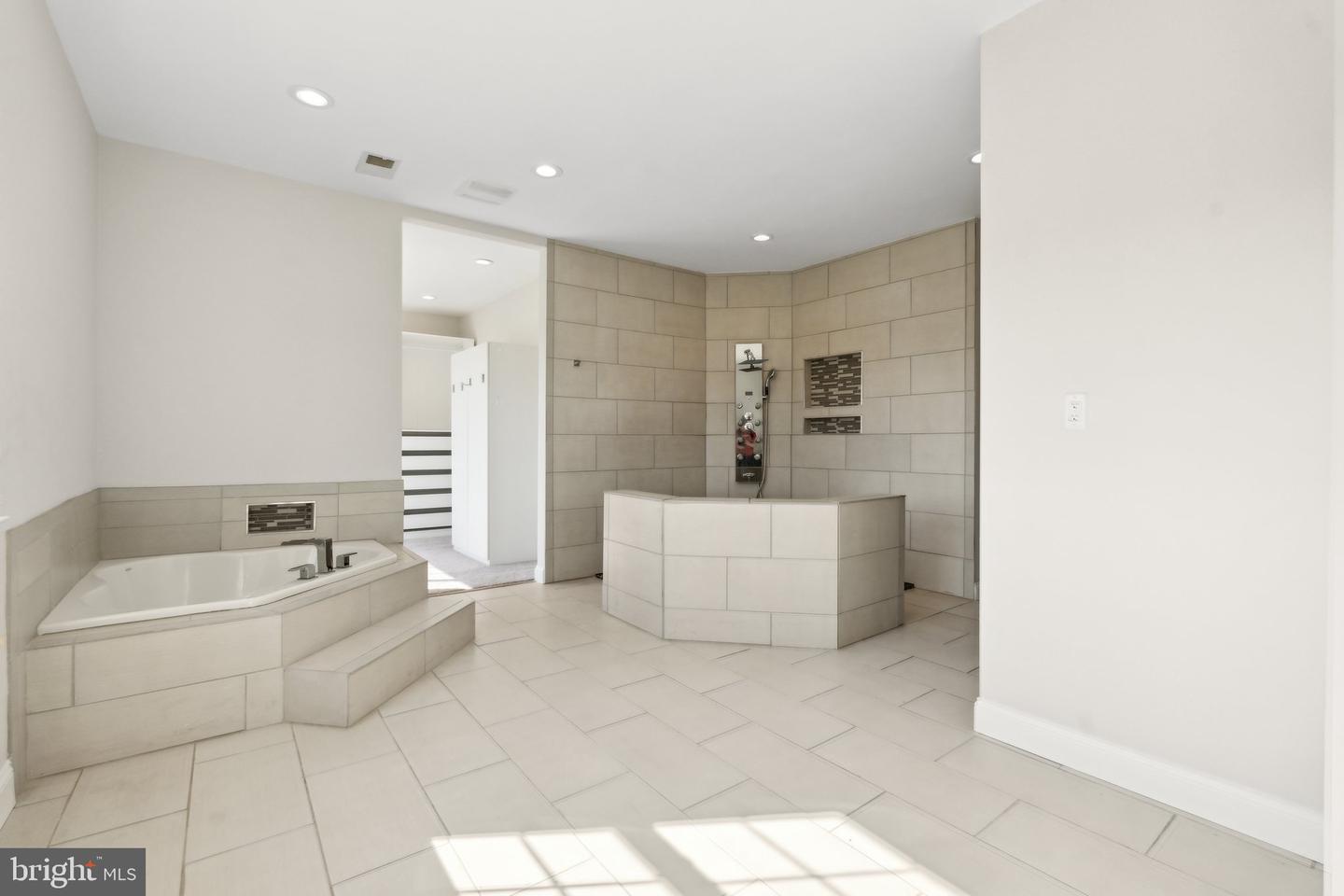 37081 GALLOP LN, PURCELLVILLE, Virginia 20132, 4 Bedrooms Bedrooms, ,3 BathroomsBathrooms,Residential,For sale,37081 GALLOP LN,VALO2084222 MLS # VALO2084222