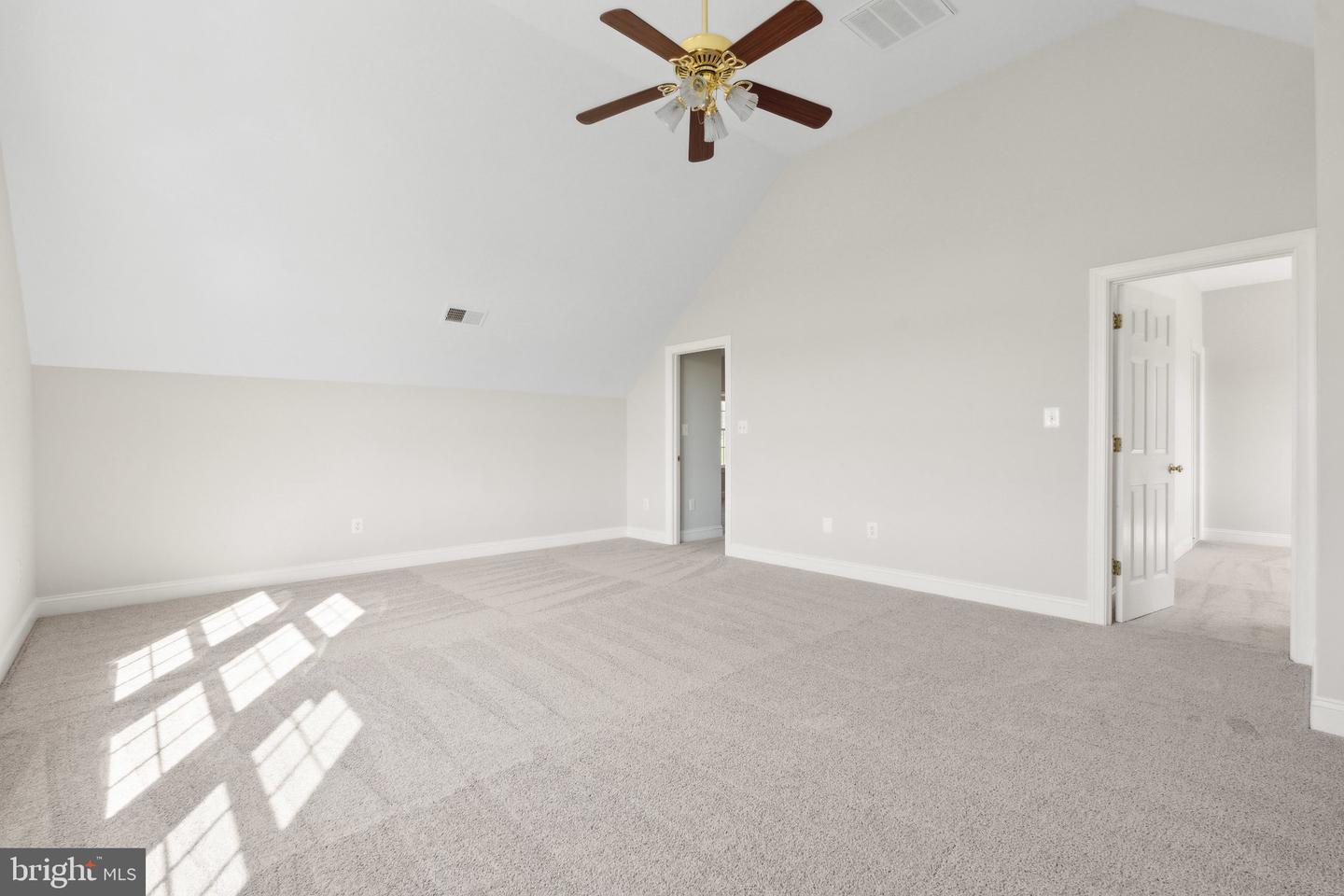37081 GALLOP LN, PURCELLVILLE, Virginia 20132, 4 Bedrooms Bedrooms, ,3 BathroomsBathrooms,Residential,For sale,37081 GALLOP LN,VALO2084222 MLS # VALO2084222