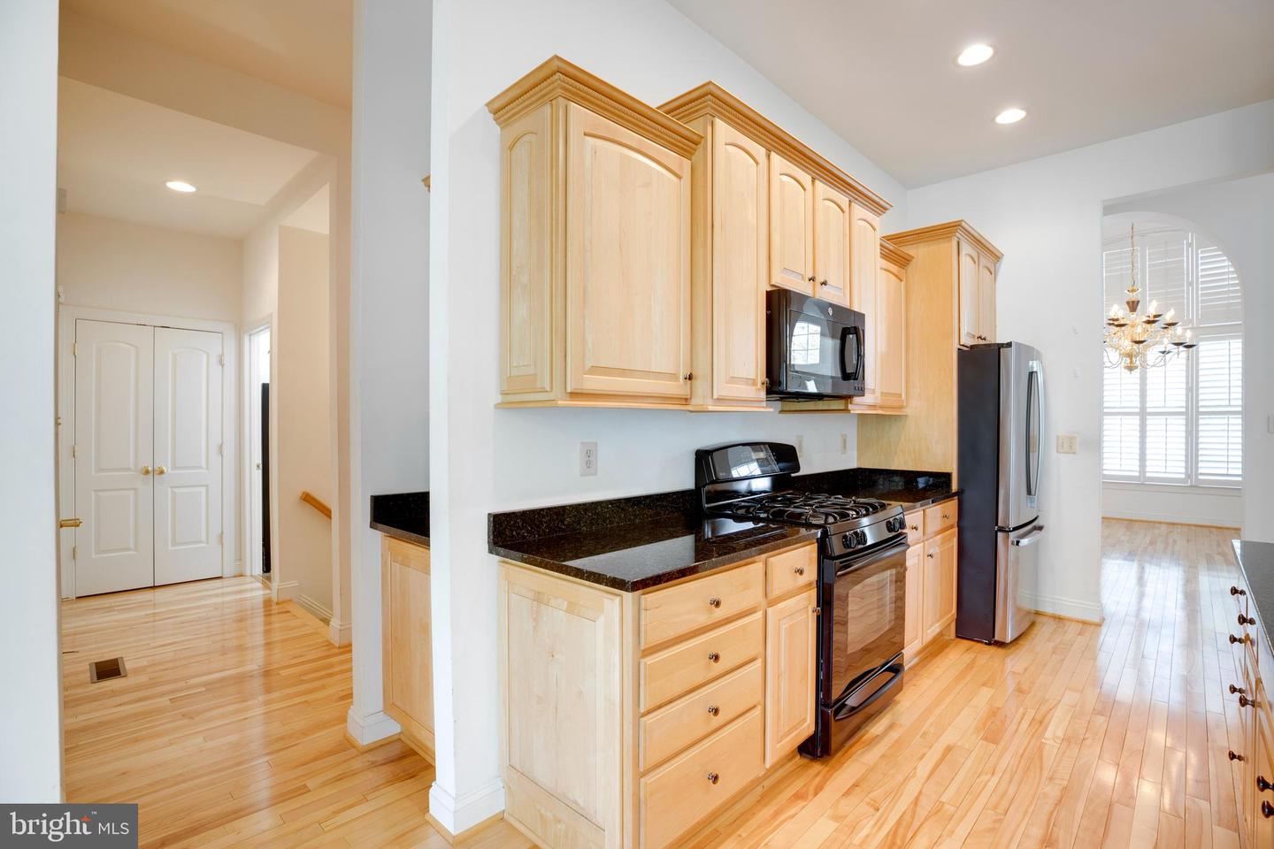 8277 ROXBOROUGH LOOP, GAINESVILLE, Virginia 20155, 4 Bedrooms Bedrooms, ,4 BathroomsBathrooms,Residential,For sale,8277 ROXBOROUGH LOOP,VAPW2086638 MLS # VAPW2086638