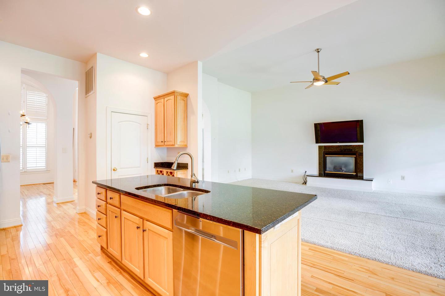 8277 ROXBOROUGH LOOP, GAINESVILLE, Virginia 20155, 4 Bedrooms Bedrooms, ,4 BathroomsBathrooms,Residential,For sale,8277 ROXBOROUGH LOOP,VAPW2086638 MLS # VAPW2086638