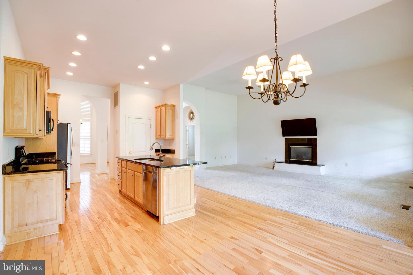 8277 ROXBOROUGH LOOP, GAINESVILLE, Virginia 20155, 4 Bedrooms Bedrooms, ,4 BathroomsBathrooms,Residential,For sale,8277 ROXBOROUGH LOOP,VAPW2086638 MLS # VAPW2086638