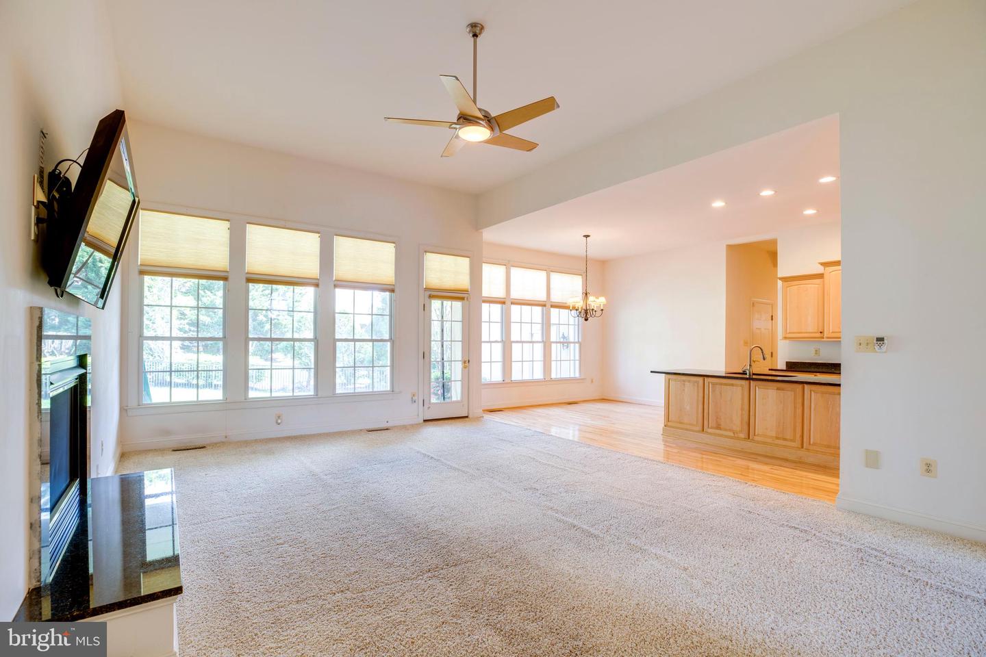 8277 ROXBOROUGH LOOP, GAINESVILLE, Virginia 20155, 4 Bedrooms Bedrooms, ,4 BathroomsBathrooms,Residential,For sale,8277 ROXBOROUGH LOOP,VAPW2086638 MLS # VAPW2086638