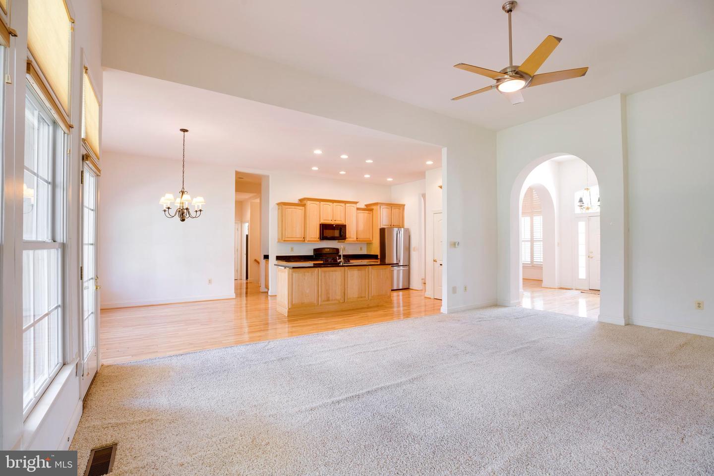 8277 ROXBOROUGH LOOP, GAINESVILLE, Virginia 20155, 4 Bedrooms Bedrooms, ,4 BathroomsBathrooms,Residential,For sale,8277 ROXBOROUGH LOOP,VAPW2086638 MLS # VAPW2086638