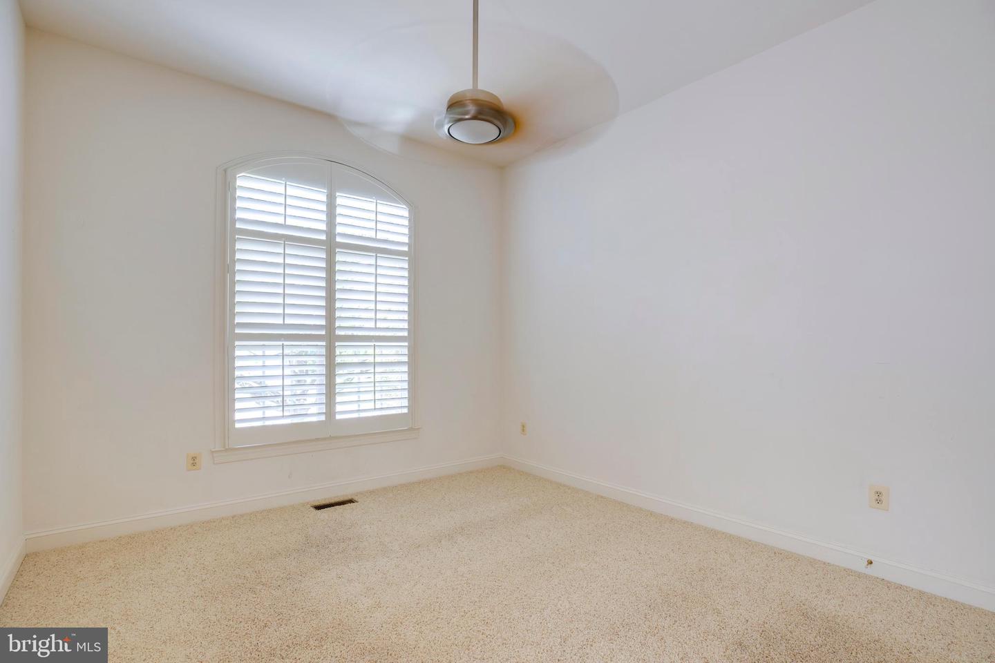 8277 ROXBOROUGH LOOP, GAINESVILLE, Virginia 20155, 4 Bedrooms Bedrooms, ,4 BathroomsBathrooms,Residential,For sale,8277 ROXBOROUGH LOOP,VAPW2086638 MLS # VAPW2086638