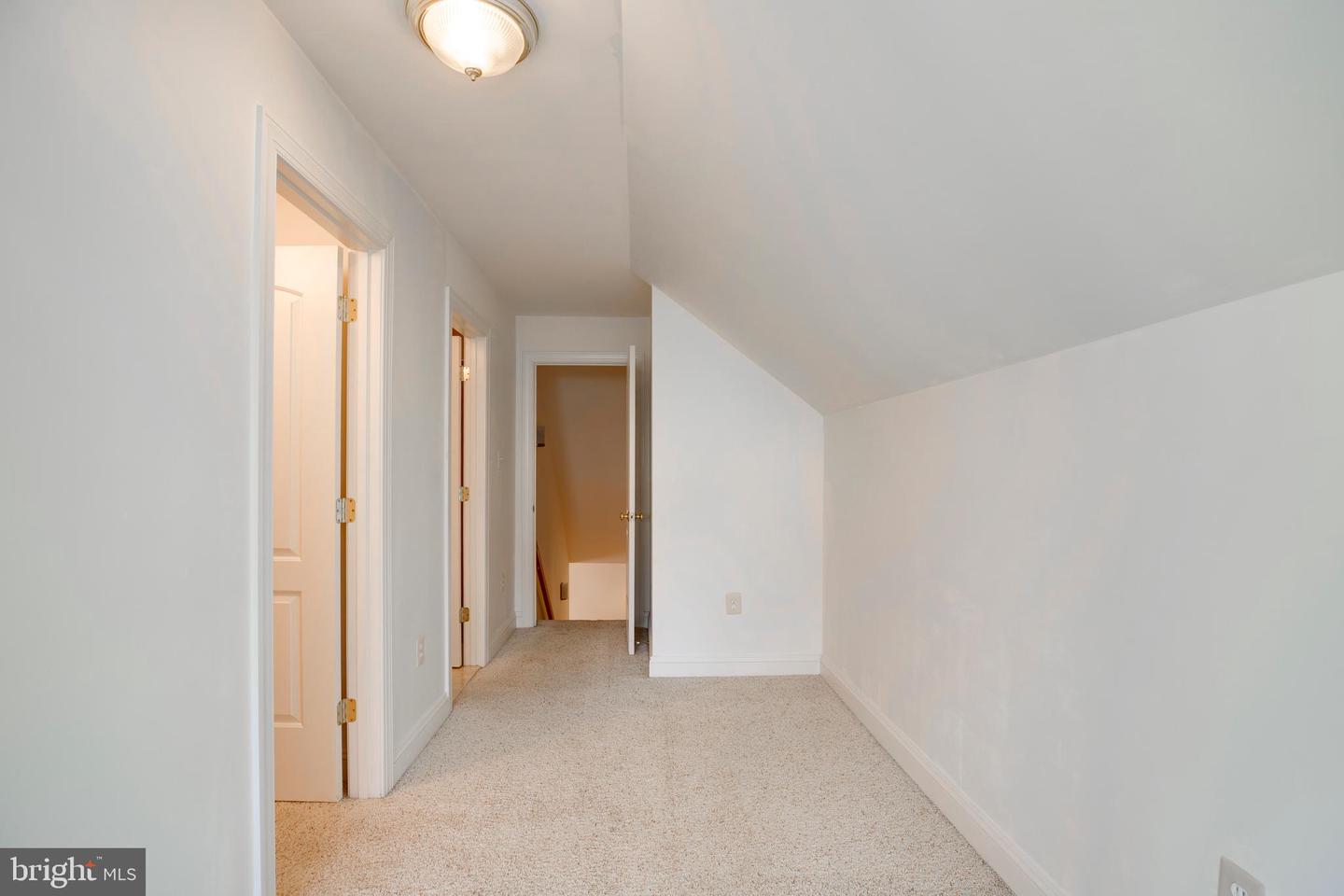 8277 ROXBOROUGH LOOP, GAINESVILLE, Virginia 20155, 4 Bedrooms Bedrooms, ,4 BathroomsBathrooms,Residential,For sale,8277 ROXBOROUGH LOOP,VAPW2086638 MLS # VAPW2086638