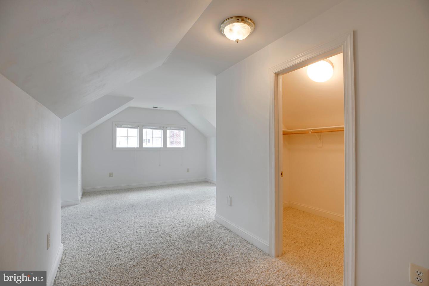 8277 ROXBOROUGH LOOP, GAINESVILLE, Virginia 20155, 4 Bedrooms Bedrooms, ,4 BathroomsBathrooms,Residential,For sale,8277 ROXBOROUGH LOOP,VAPW2086638 MLS # VAPW2086638