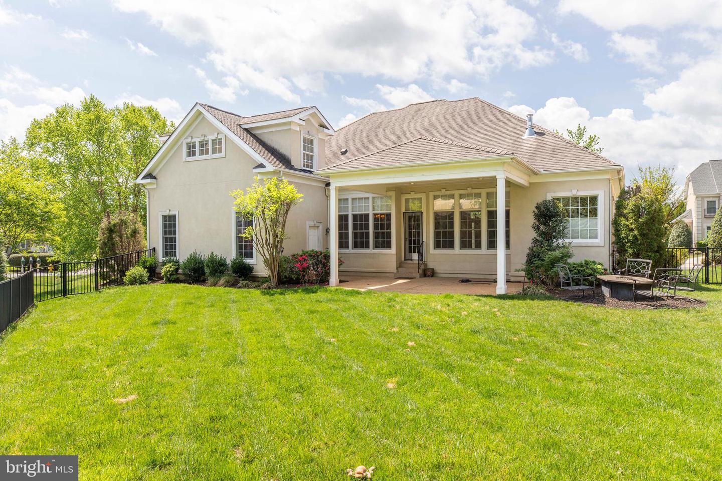 8277 ROXBOROUGH LOOP, GAINESVILLE, Virginia 20155, 4 Bedrooms Bedrooms, ,4 BathroomsBathrooms,Residential,For sale,8277 ROXBOROUGH LOOP,VAPW2086638 MLS # VAPW2086638