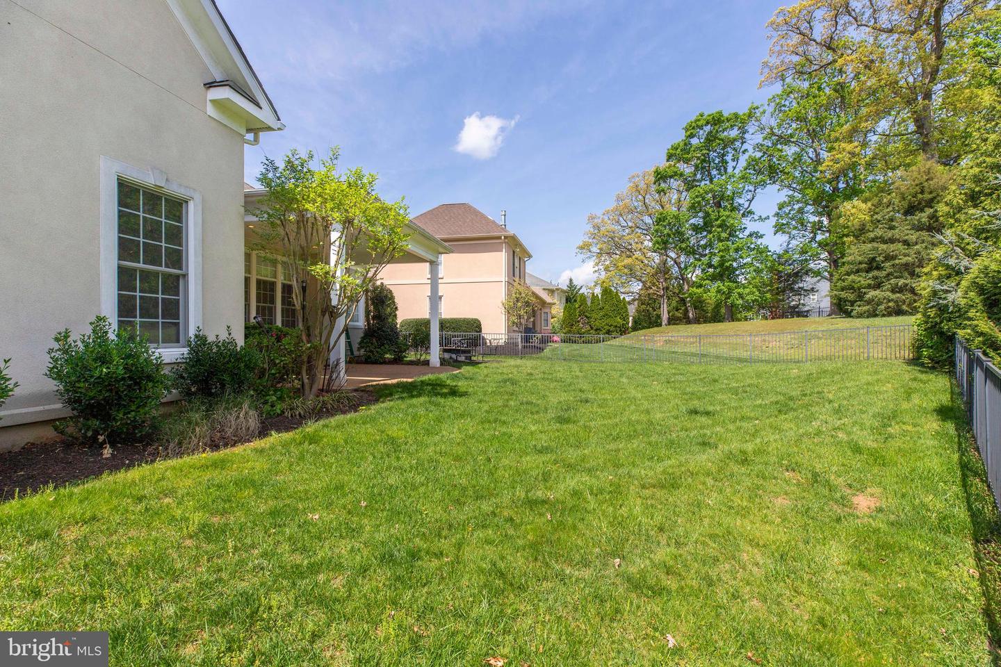 8277 ROXBOROUGH LOOP, GAINESVILLE, Virginia 20155, 4 Bedrooms Bedrooms, ,4 BathroomsBathrooms,Residential,For sale,8277 ROXBOROUGH LOOP,VAPW2086638 MLS # VAPW2086638