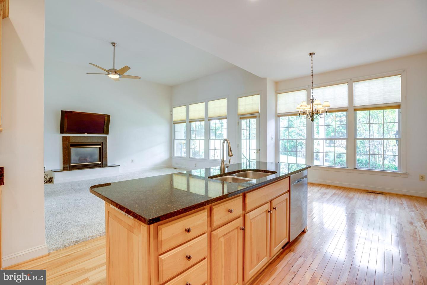 8277 ROXBOROUGH LOOP, GAINESVILLE, Virginia 20155, 4 Bedrooms Bedrooms, ,4 BathroomsBathrooms,Residential,For sale,8277 ROXBOROUGH LOOP,VAPW2086638 MLS # VAPW2086638