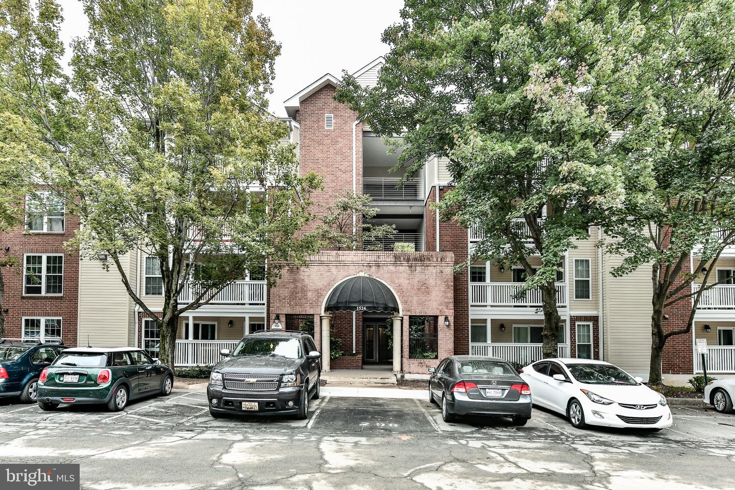 1524 LINCOLN WAY #433, MCLEAN, Virginia 22102, 2 Bedrooms Bedrooms, ,2 BathroomsBathrooms,Residential,For sale,1524 LINCOLN WAY #433,VAFX2219104 MLS # VAFX2219104