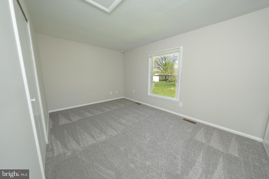 7199 SPOTSYLVANIA ST, WARRENTON, Virginia, 4 Bedrooms Bedrooms, ,2 BathroomsBathrooms,Residential,7199 SPOTSYLVANIA ST,VAFQ2016416 MLS # VAFQ2016416