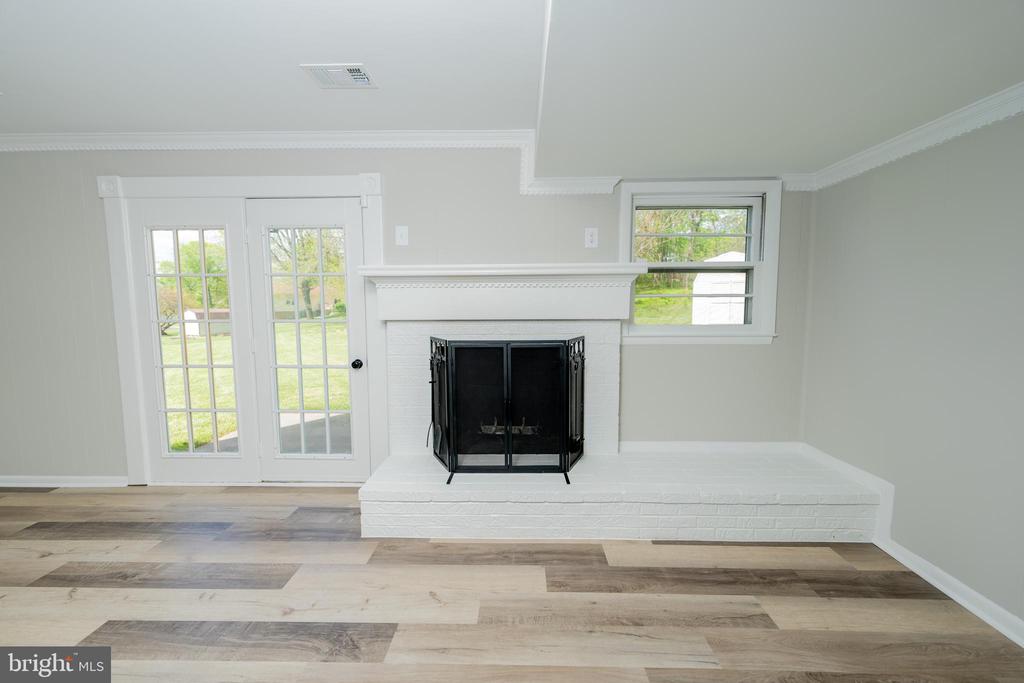 7199 SPOTSYLVANIA ST, WARRENTON, Virginia, 4 Bedrooms Bedrooms, ,2 BathroomsBathrooms,Residential,7199 SPOTSYLVANIA ST,VAFQ2016416 MLS # VAFQ2016416