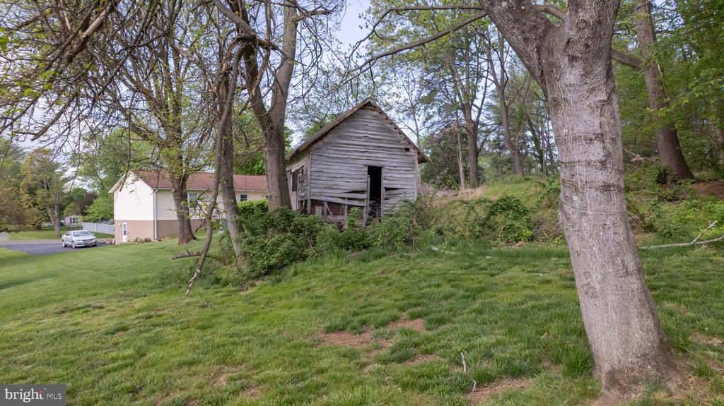 7199 SPOTSYLVANIA ST, WARRENTON, Virginia, 4 Bedrooms Bedrooms, ,2 BathroomsBathrooms,Residential,7199 SPOTSYLVANIA ST,VAFQ2016416 MLS # VAFQ2016416