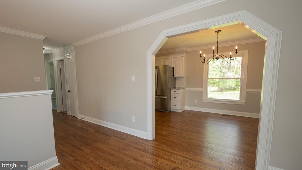 7199 SPOTSYLVANIA ST, WARRENTON, Virginia, 4 Bedrooms Bedrooms, ,2 BathroomsBathrooms,Residential,7199 SPOTSYLVANIA ST,VAFQ2016416 MLS # VAFQ2016416
