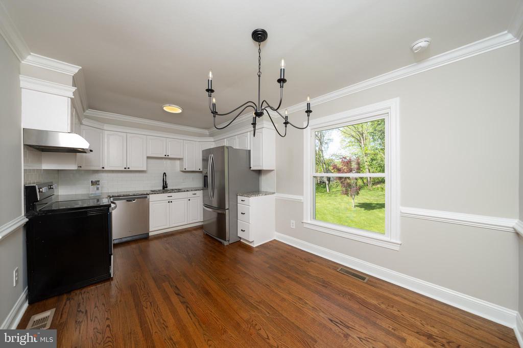 7199 SPOTSYLVANIA ST, WARRENTON, Virginia, 4 Bedrooms Bedrooms, ,2 BathroomsBathrooms,Residential,7199 SPOTSYLVANIA ST,VAFQ2016416 MLS # VAFQ2016416