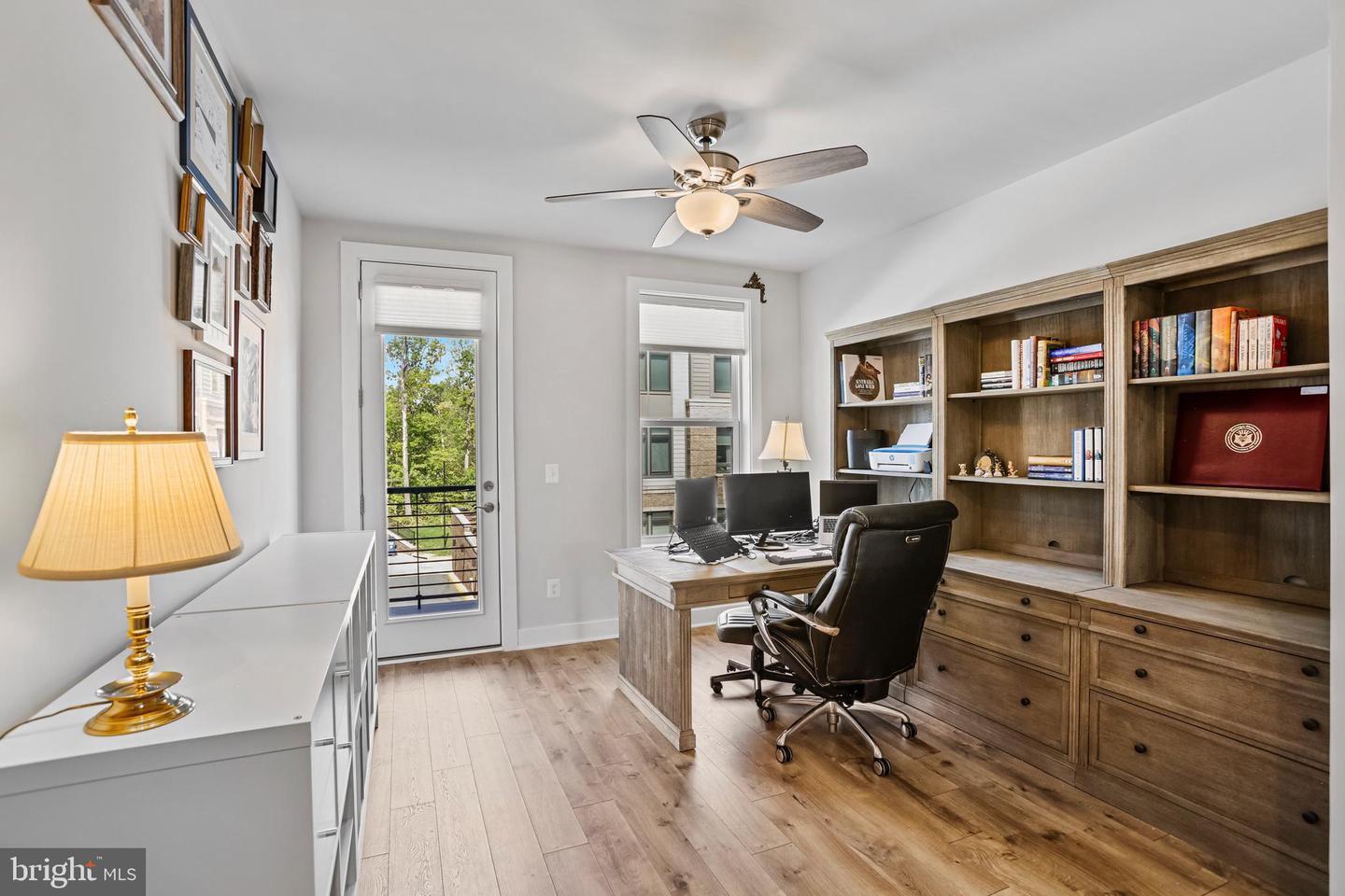 1684 BANDIT LOOP, RESTON, Virginia 20190, 2 Bedrooms Bedrooms, ,2 BathroomsBathrooms,Residential,For sale,1684 BANDIT LOOP,VAFX2221400 MLS # VAFX2221400