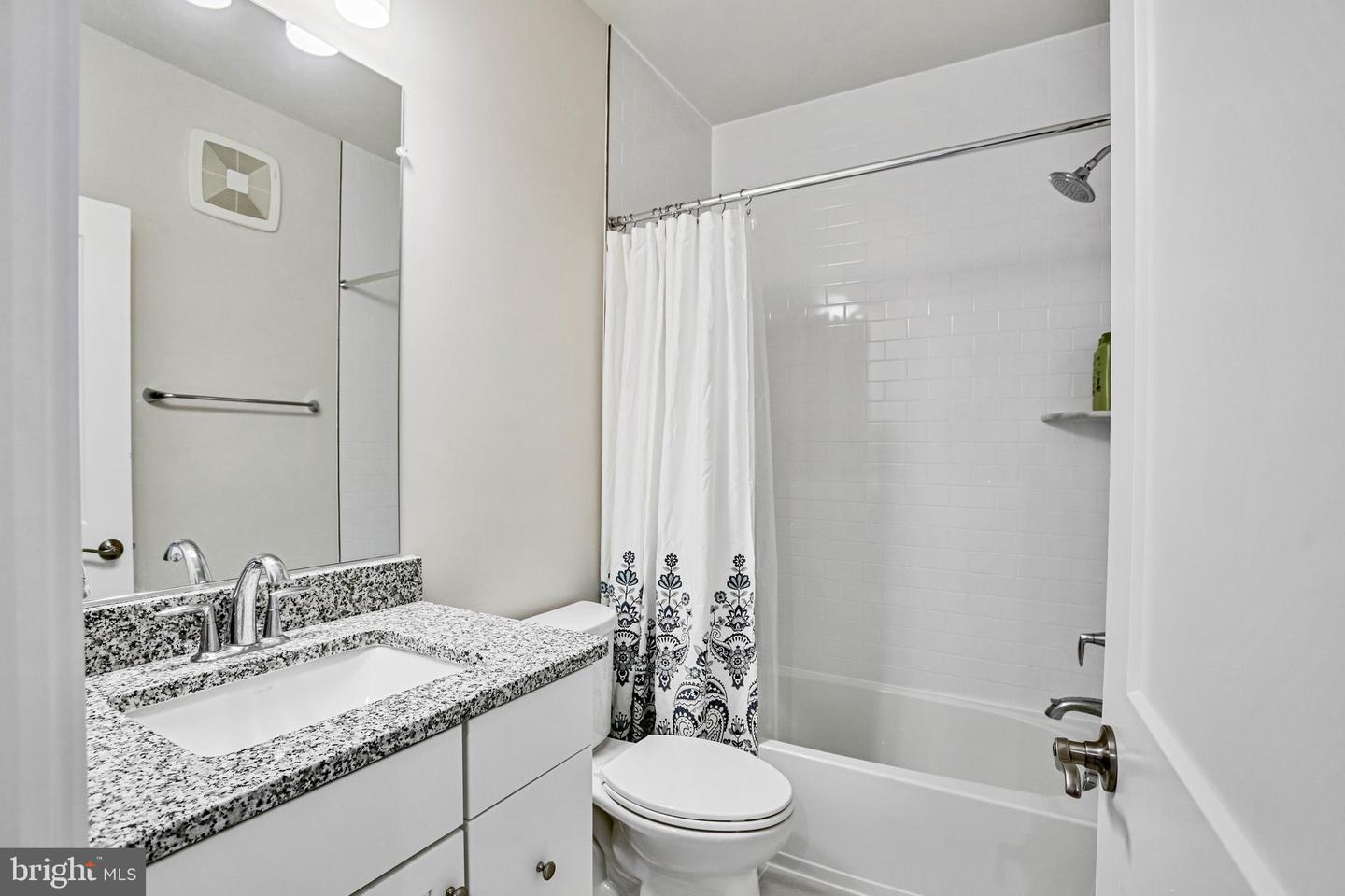 1684 BANDIT LOOP, RESTON, Virginia 20190, 2 Bedrooms Bedrooms, ,2 BathroomsBathrooms,Residential,For sale,1684 BANDIT LOOP,VAFX2221400 MLS # VAFX2221400