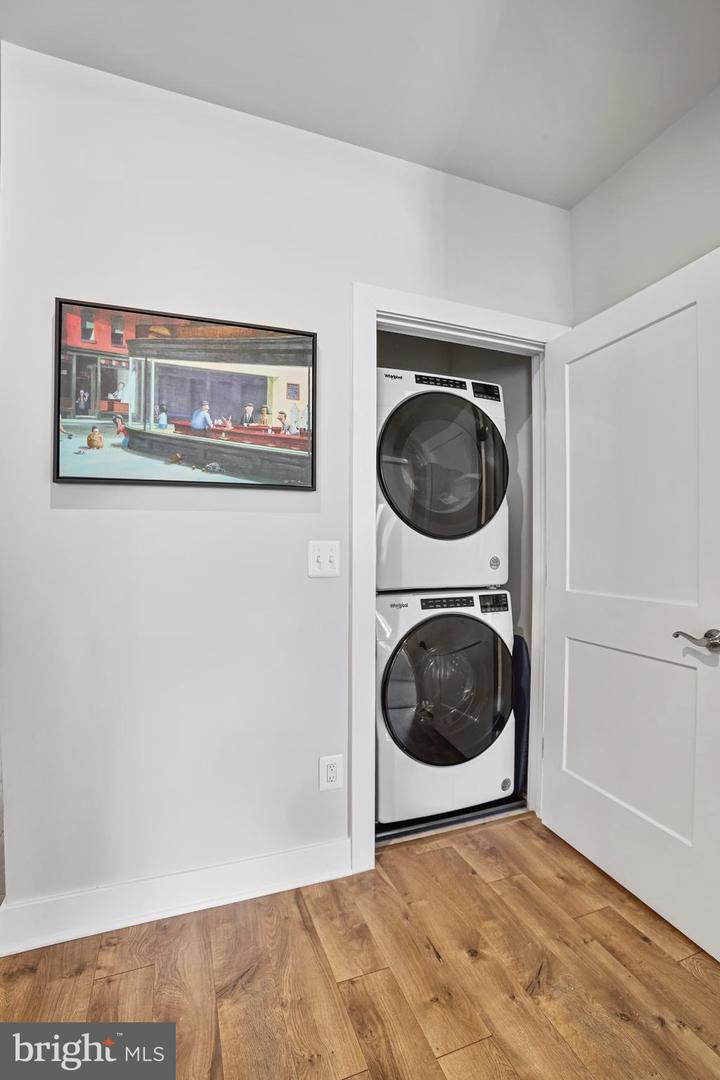 1684 BANDIT LOOP, RESTON, Virginia 20190, 2 Bedrooms Bedrooms, ,2 BathroomsBathrooms,Residential,For sale,1684 BANDIT LOOP,VAFX2221400 MLS # VAFX2221400
