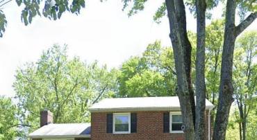 10319 BEAUMONT ST, FAIRFAX, Virginia 22030, 3 Bedrooms Bedrooms, ,2 BathroomsBathrooms,Residential,For sale,10319 BEAUMONT ST,VAFC2005738 MLS # VAFC2005738