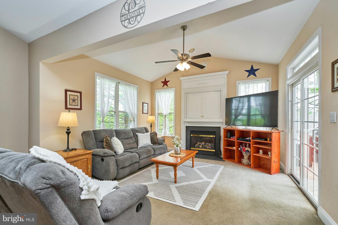 14064 BREEDERS CUP DR, GAINESVILLE, Virginia 20155, 4 Bedrooms Bedrooms, ,3 BathroomsBathrooms,Residential,For sale,14064 BREEDERS CUP DR,VAPW2088028 MLS # VAPW2088028