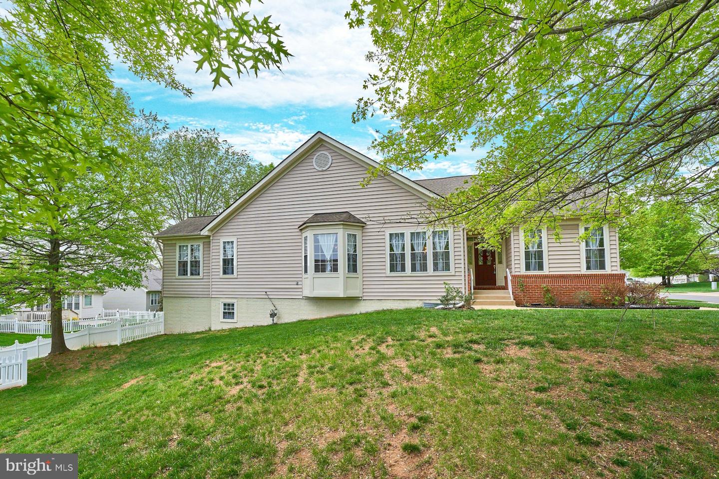 14064 BREEDERS CUP DR, GAINESVILLE, Virginia 20155, 4 Bedrooms Bedrooms, ,3 BathroomsBathrooms,Residential,For sale,14064 BREEDERS CUP DR,VAPW2088028 MLS # VAPW2088028