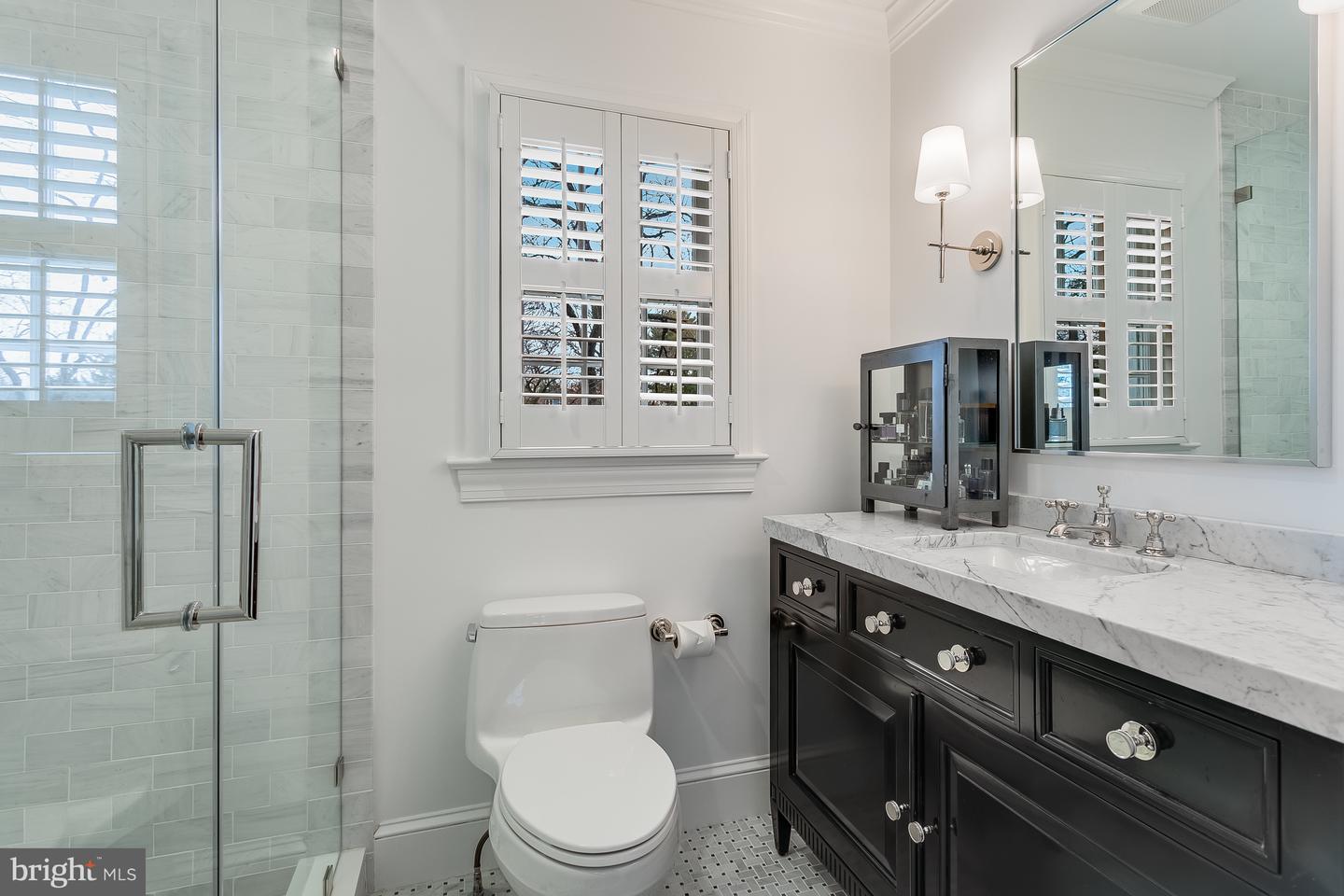3708 23RD ST N, ARLINGTON, Virginia 22207, 3 Bedrooms Bedrooms, 13 Rooms Rooms,3 BathroomsBathrooms,Residential,For sale,3708 23RD ST N,VAAR2053598 MLS # VAAR2053598