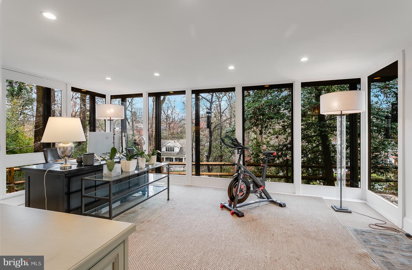 3708 23RD ST N, ARLINGTON, Virginia 22207, 3 Bedrooms Bedrooms, 13 Rooms Rooms,3 BathroomsBathrooms,Residential,For sale,3708 23RD ST N,VAAR2053598 MLS # VAAR2053598