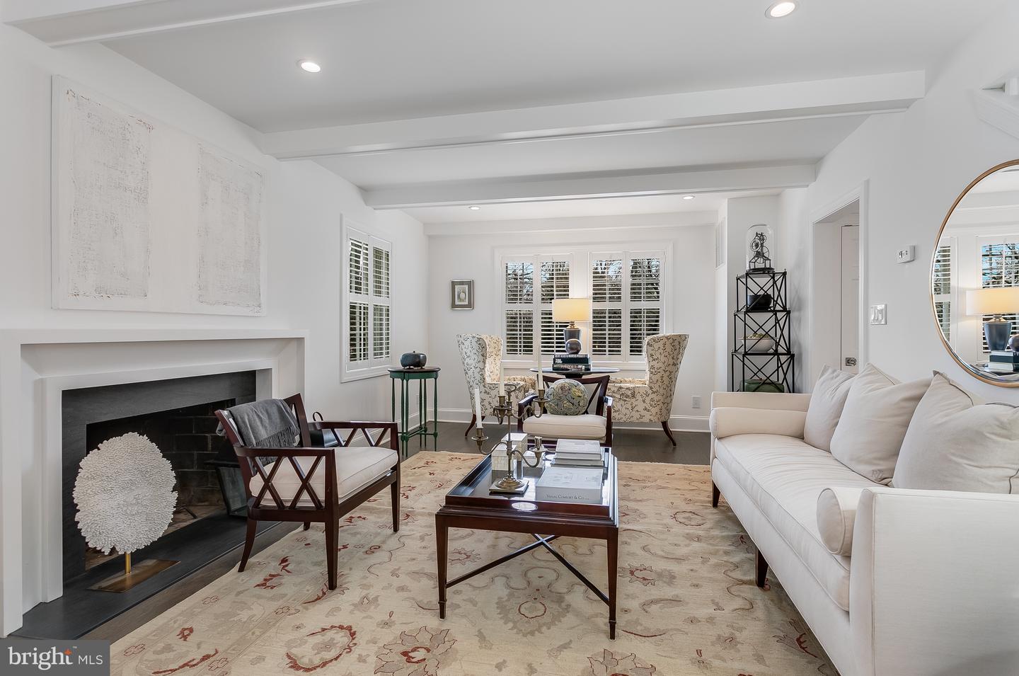 3708 23RD ST N, ARLINGTON, Virginia 22207, 3 Bedrooms Bedrooms, 13 Rooms Rooms,3 BathroomsBathrooms,Residential,For sale,3708 23RD ST N,VAAR2053598 MLS # VAAR2053598