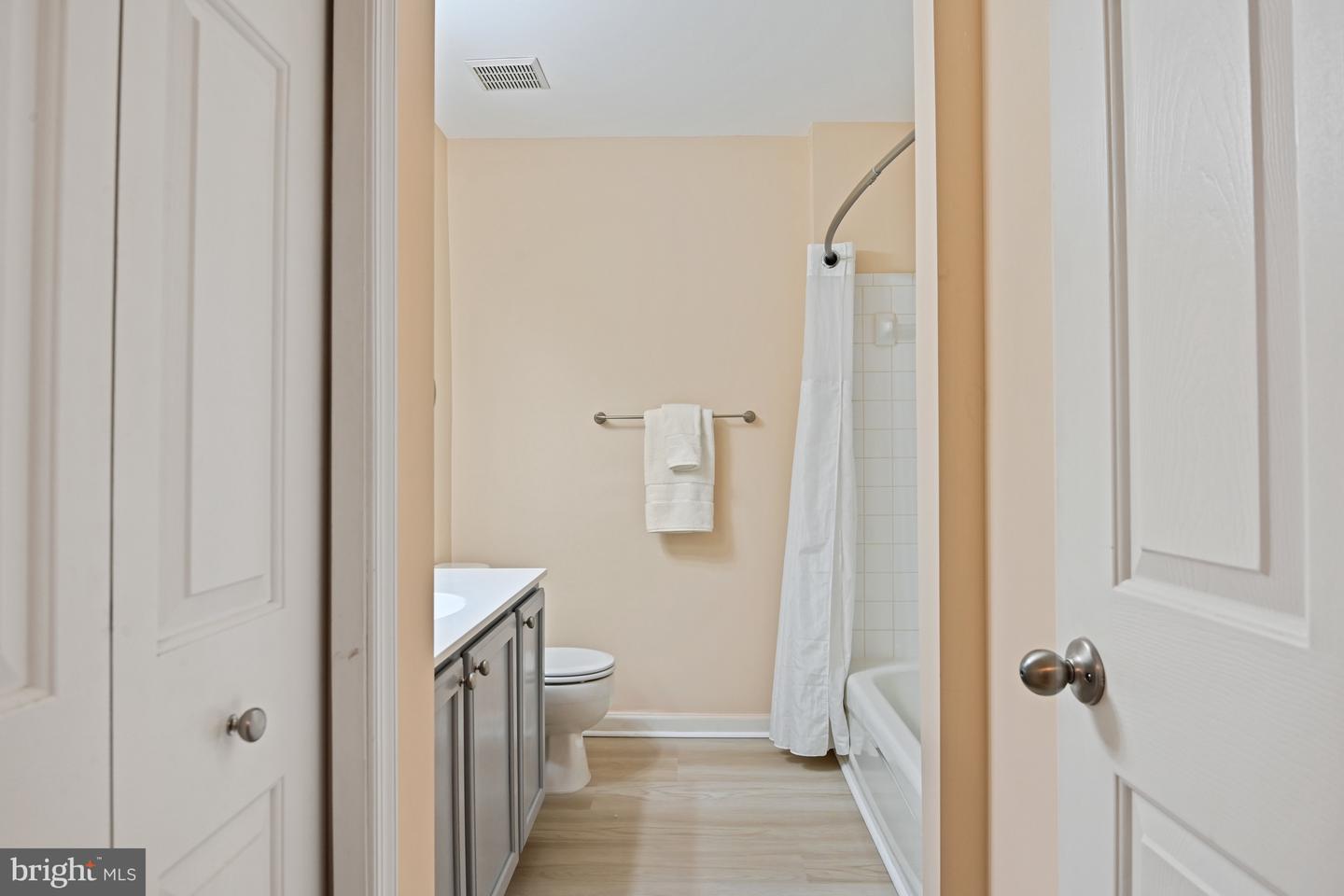 45667 PADDINGTON STATION TER, STERLING, Virginia 20166, 3 Bedrooms Bedrooms, ,3 BathroomsBathrooms,Residential,For sale,45667 PADDINGTON STATION TER,VALO2089576 MLS # VALO2089576