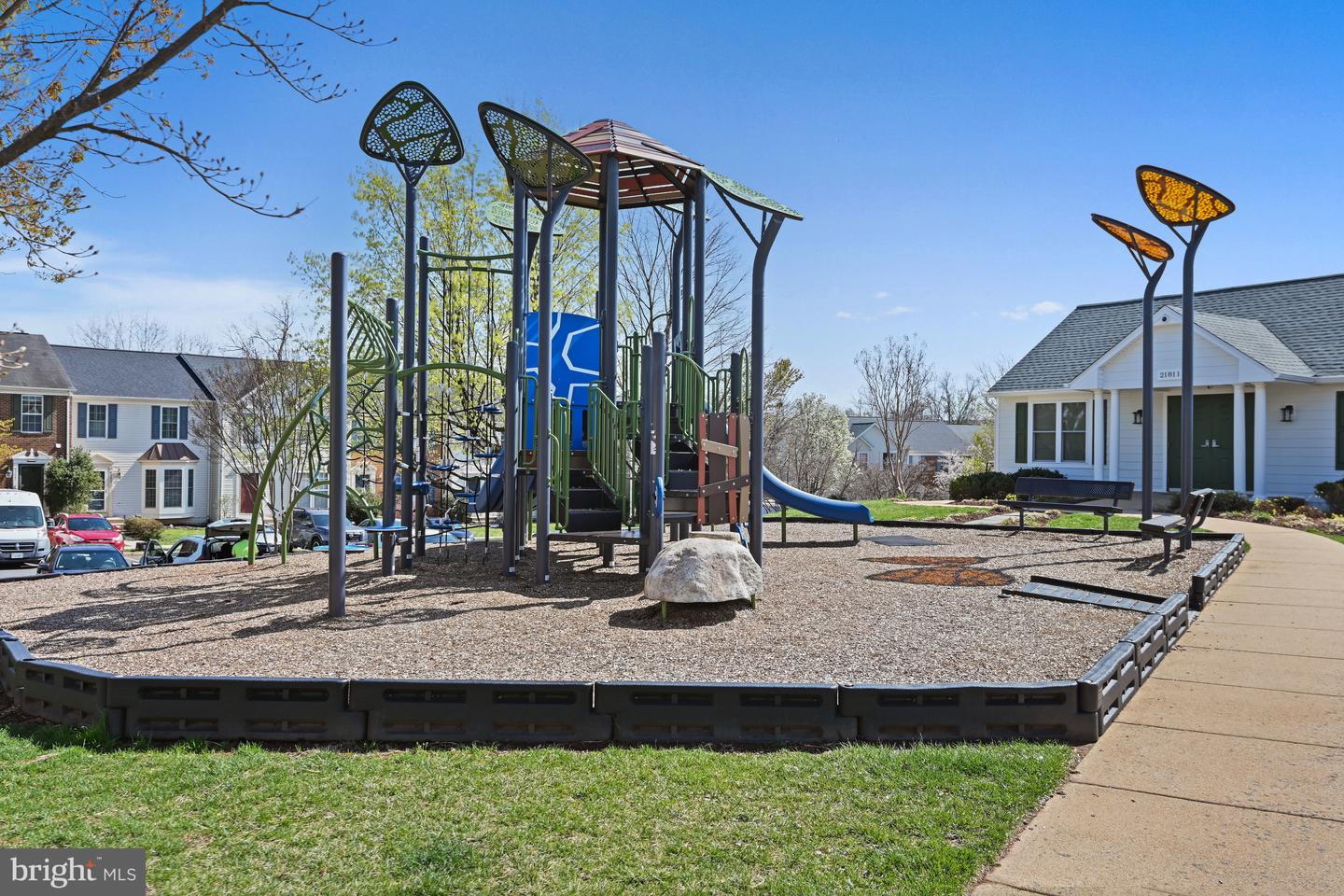 45667 PADDINGTON STATION TER, STERLING, Virginia 20166, 3 Bedrooms Bedrooms, ,3 BathroomsBathrooms,Residential,For sale,45667 PADDINGTON STATION TER,VALO2089576 MLS # VALO2089576