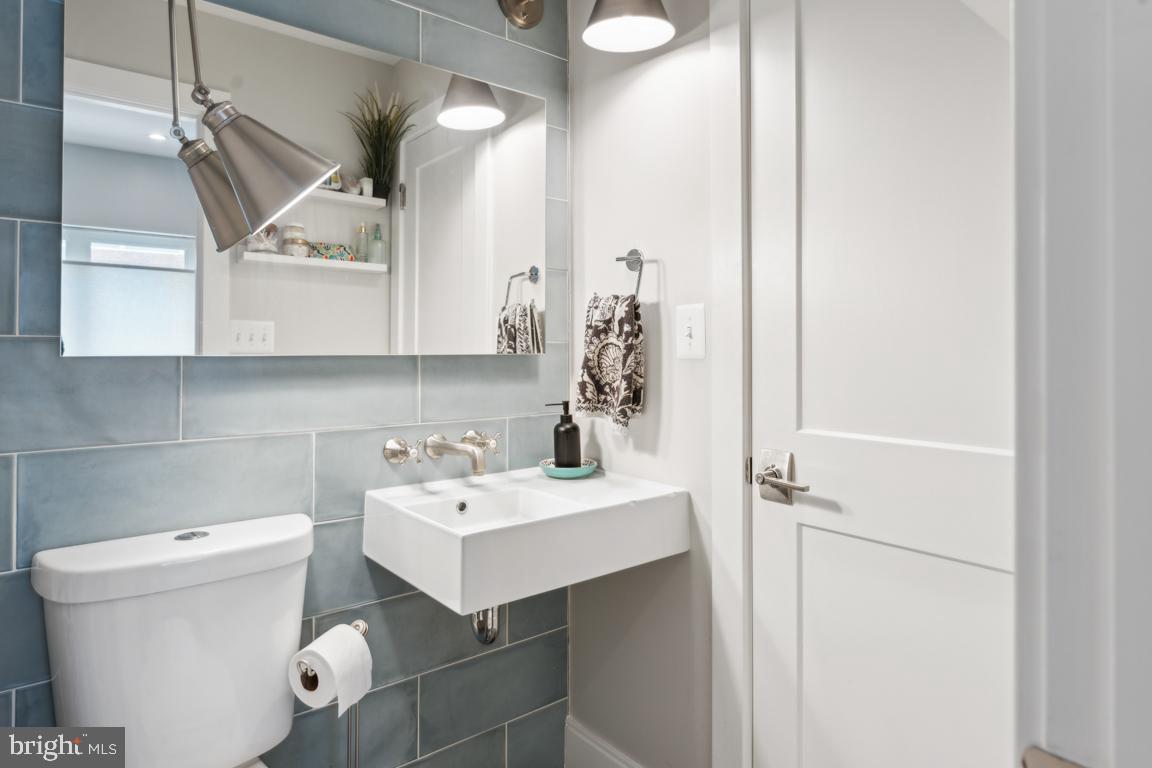 1263 OWEN NE #2, WASHINGTON, District Of Columbia 20001, 3 Bedrooms Bedrooms, ,3 BathroomsBathrooms,Residential,For sale,1263 OWEN NE #2,DCDC2186638 MLS # DCDC2186638