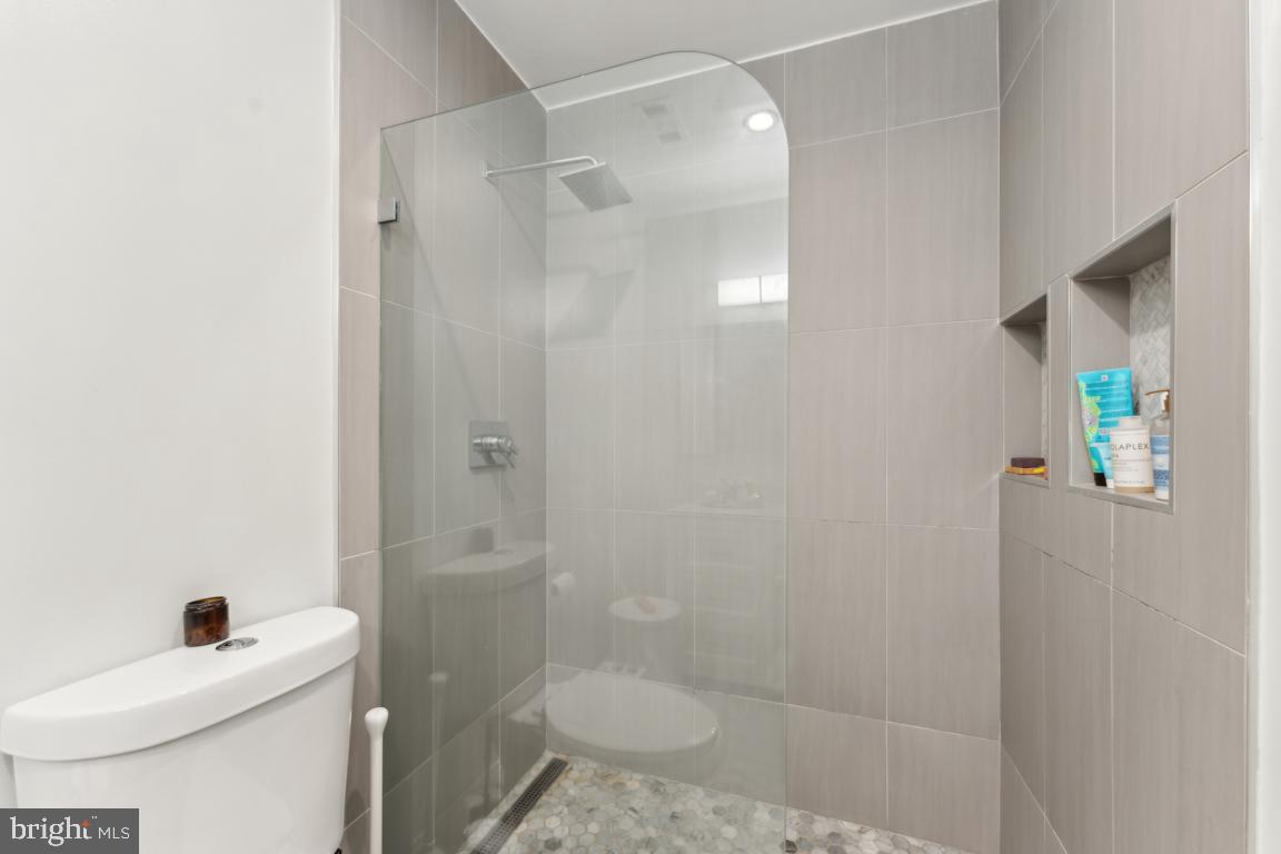 1263 OWEN NE #2, WASHINGTON, District Of Columbia 20001, 3 Bedrooms Bedrooms, ,3 BathroomsBathrooms,Residential,For sale,1263 OWEN NE #2,DCDC2186638 MLS # DCDC2186638