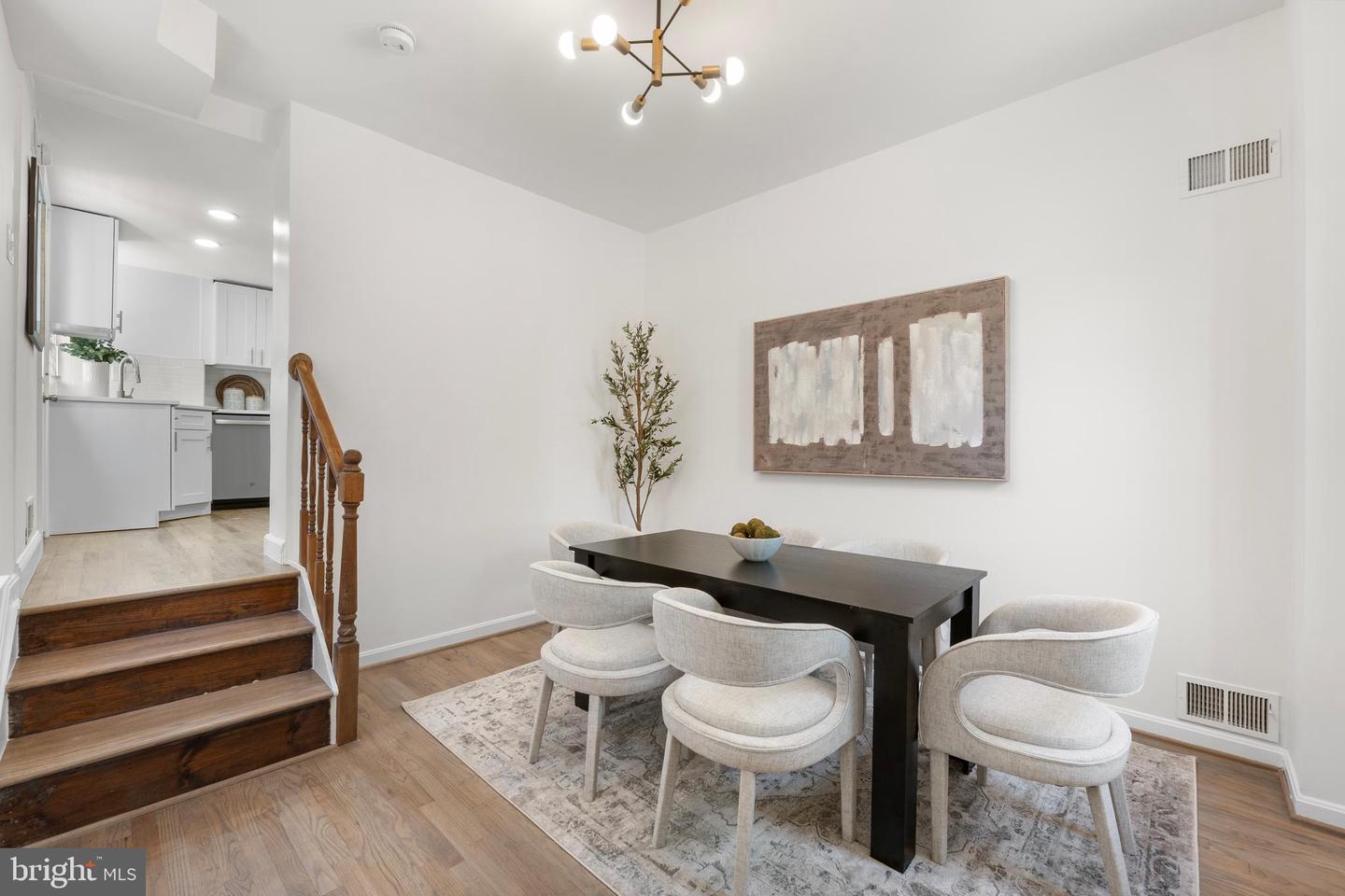 1427 S ST NW, WASHINGTON, District Of Columbia 20009, 4 Bedrooms Bedrooms, ,3 BathroomsBathrooms,Residential,For sale,1427 S ST NW,DCDC2187168 MLS # DCDC2187168