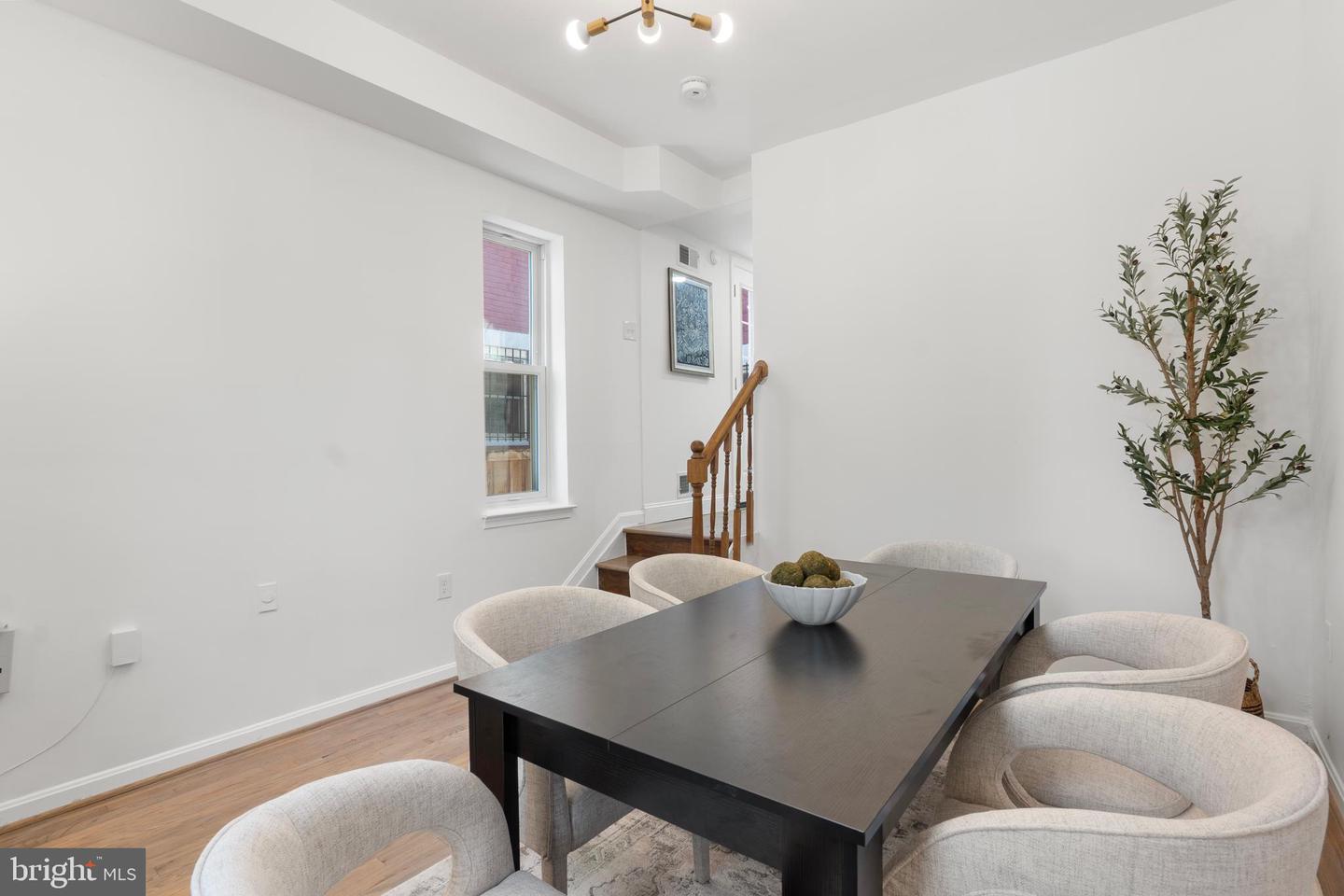 1427 S ST NW, WASHINGTON, District Of Columbia 20009, 4 Bedrooms Bedrooms, ,3 BathroomsBathrooms,Residential,For sale,1427 S ST NW,DCDC2187168 MLS # DCDC2187168